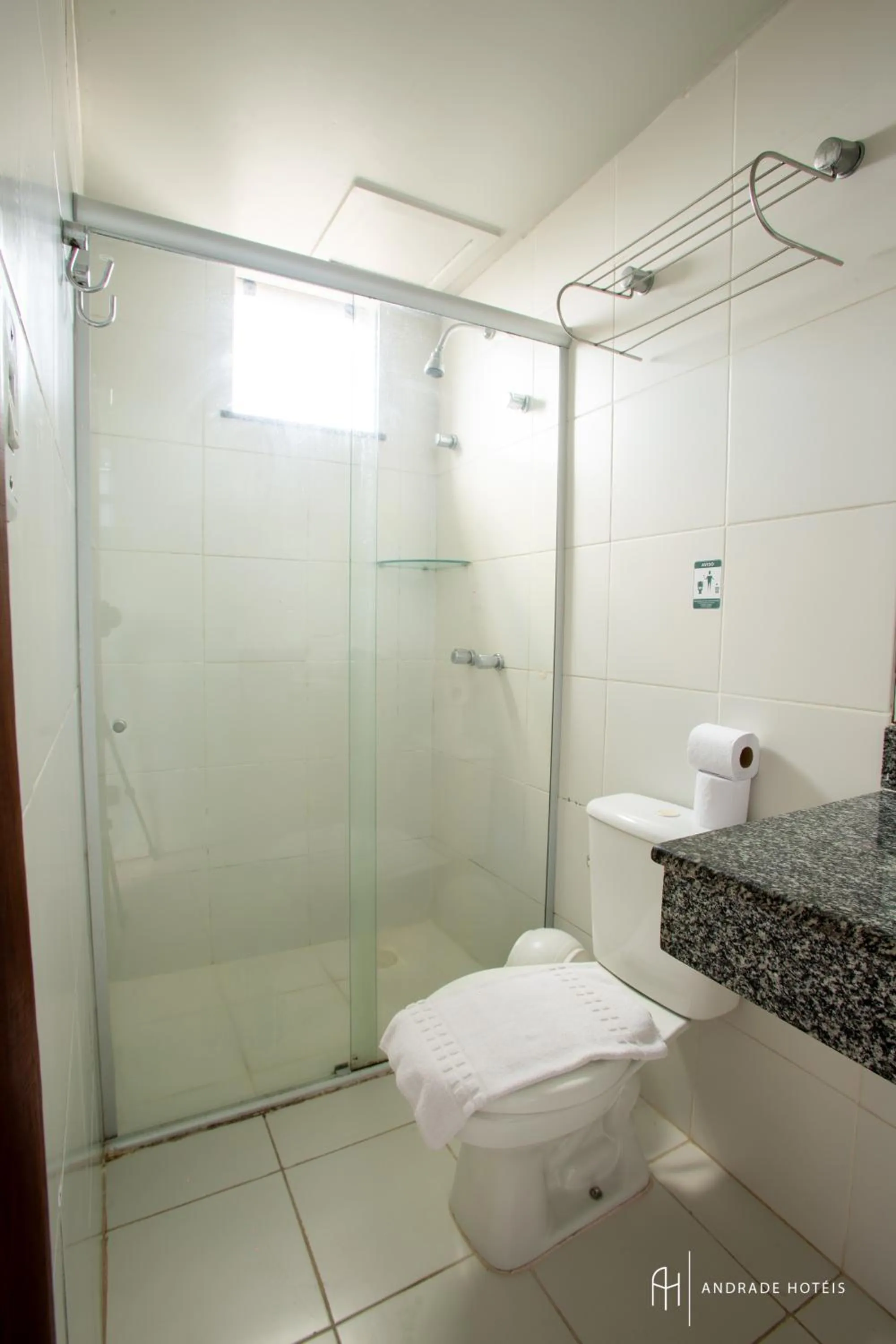 Toilet in Rede Andrade Hangar