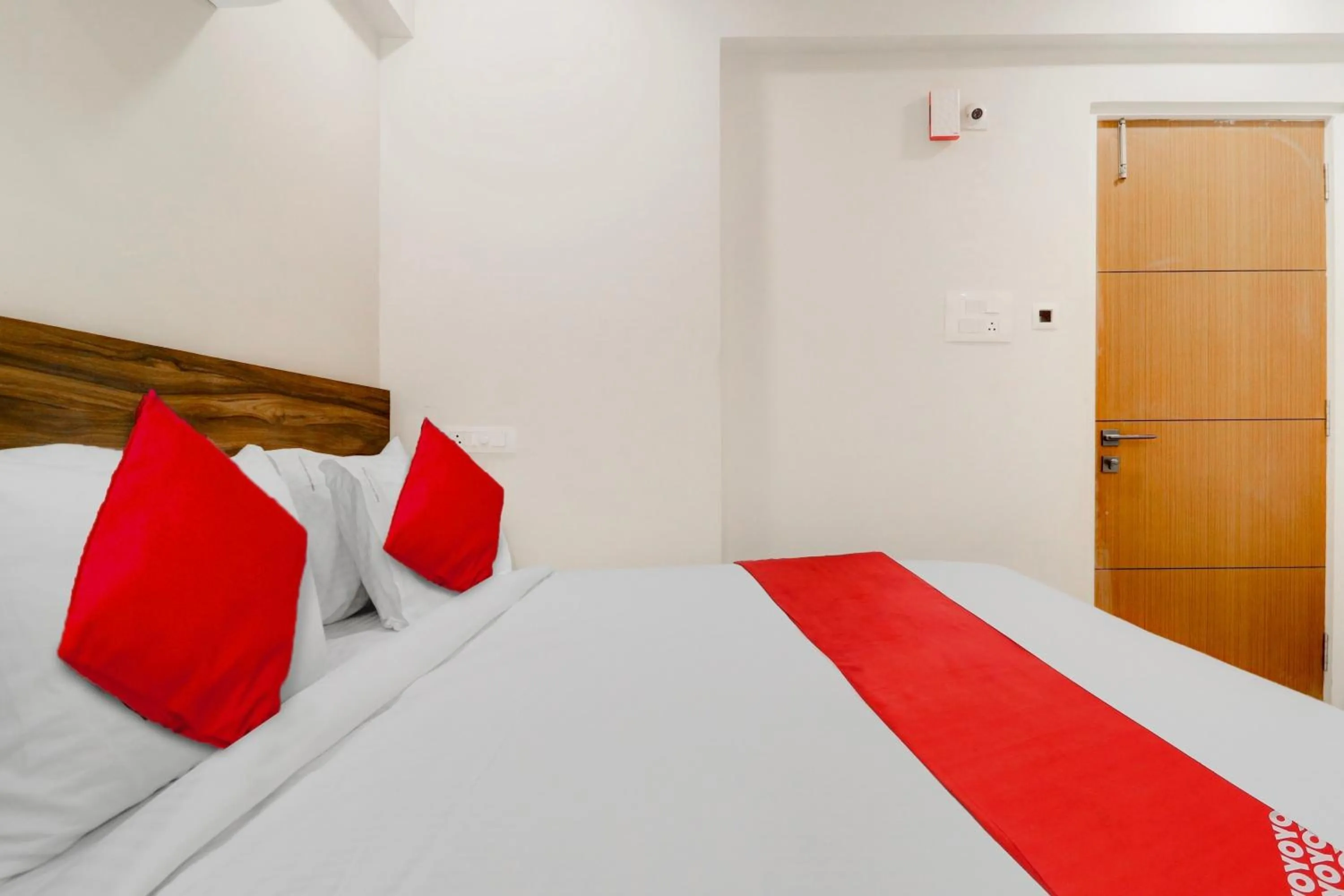 Bedroom, Bed in Hotel O Prime Time Hotel