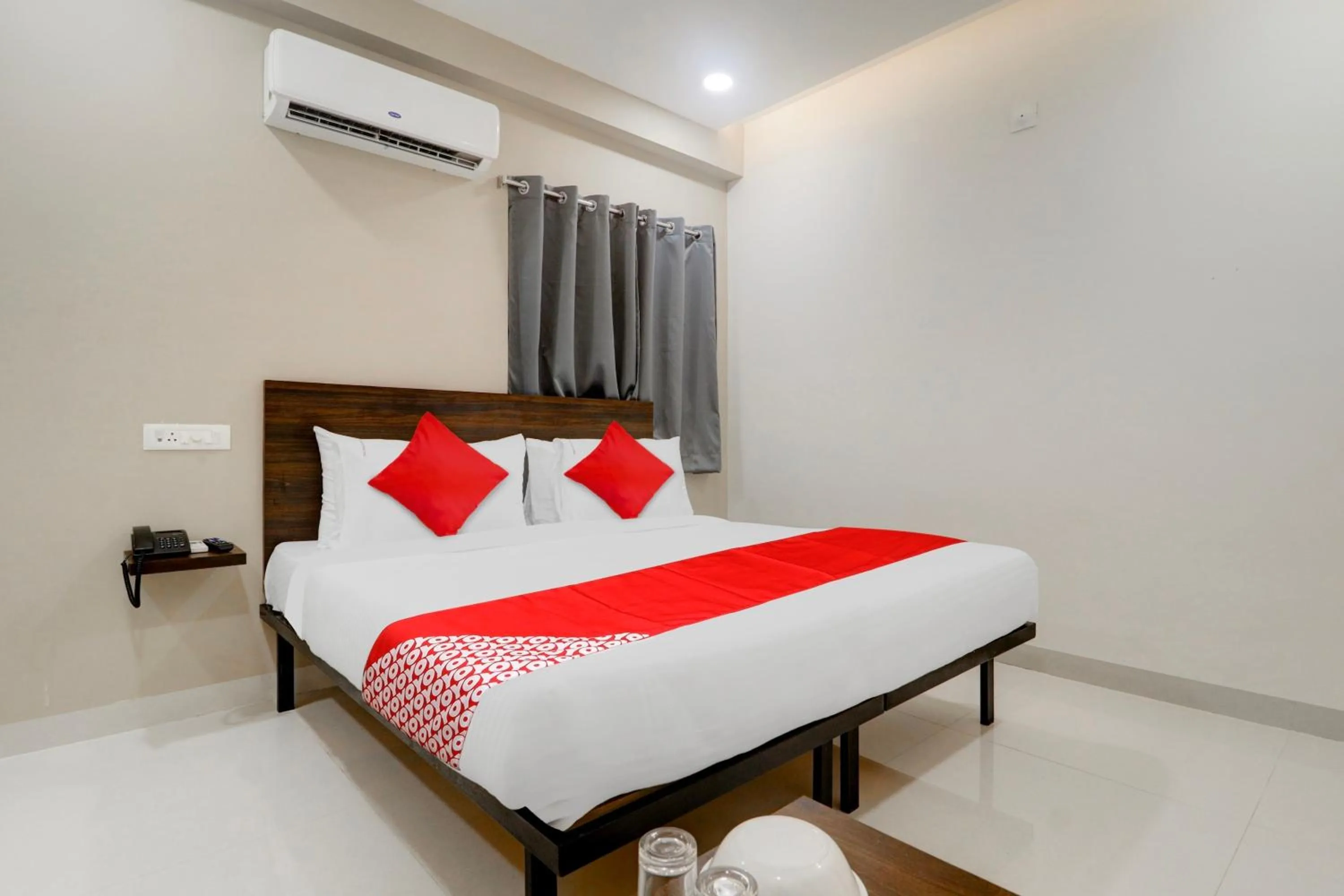 Bedroom, Bed in Super Hotel O Prime Time Hotel