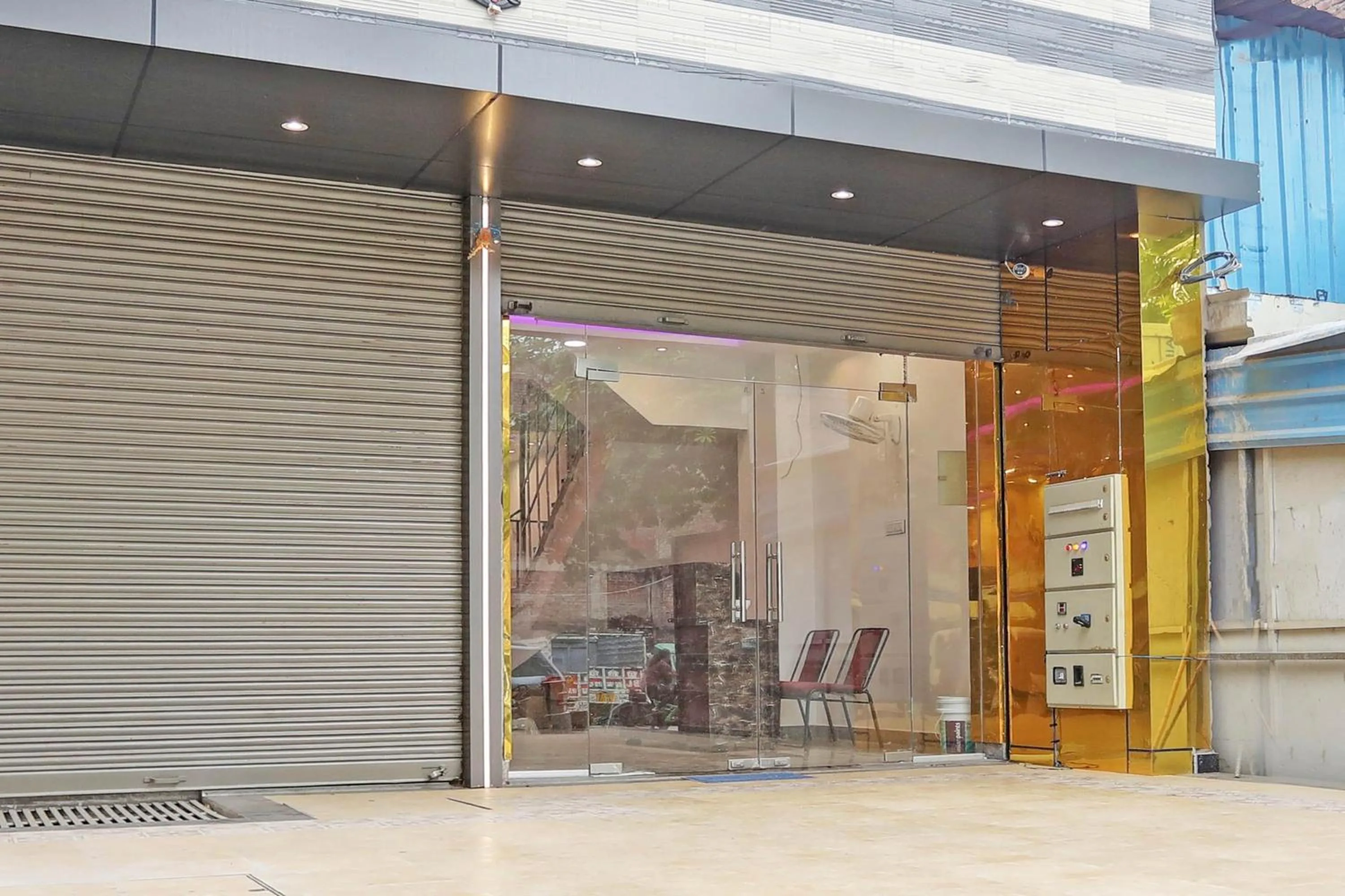 Facade/entrance in Hotel O by OYO Royal Residency