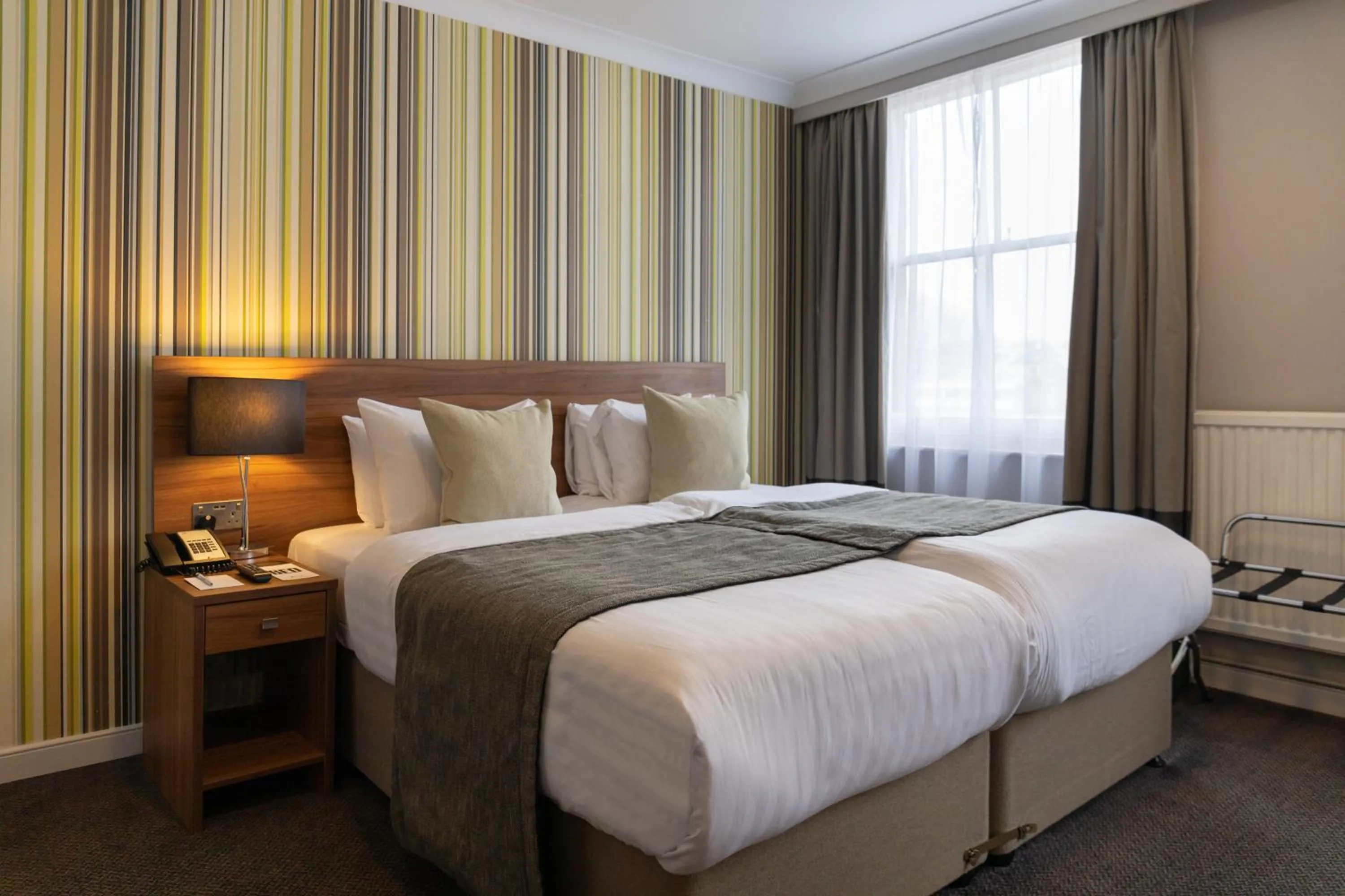 Bedroom, Bed in Best Western Mornington Hotel Hyde Park