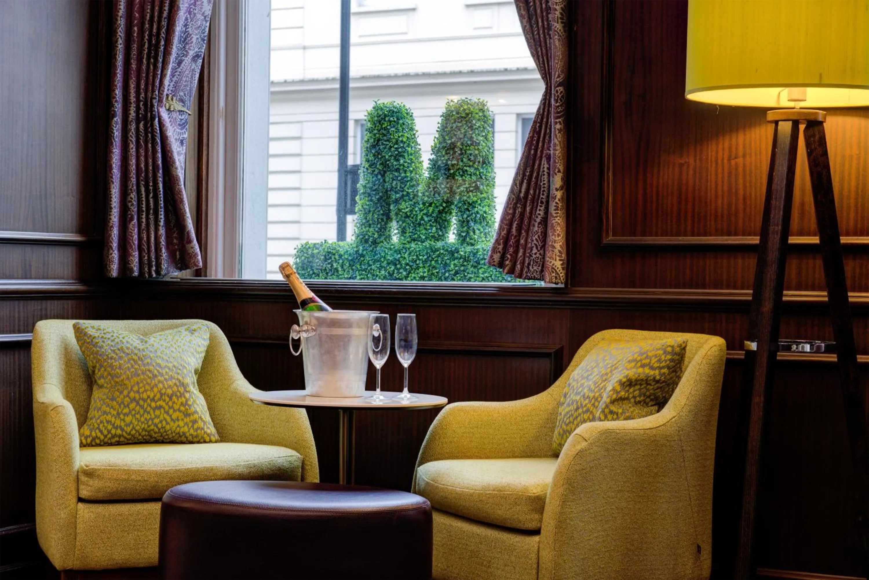 Property building in Best Western Mornington Hotel Hyde Park