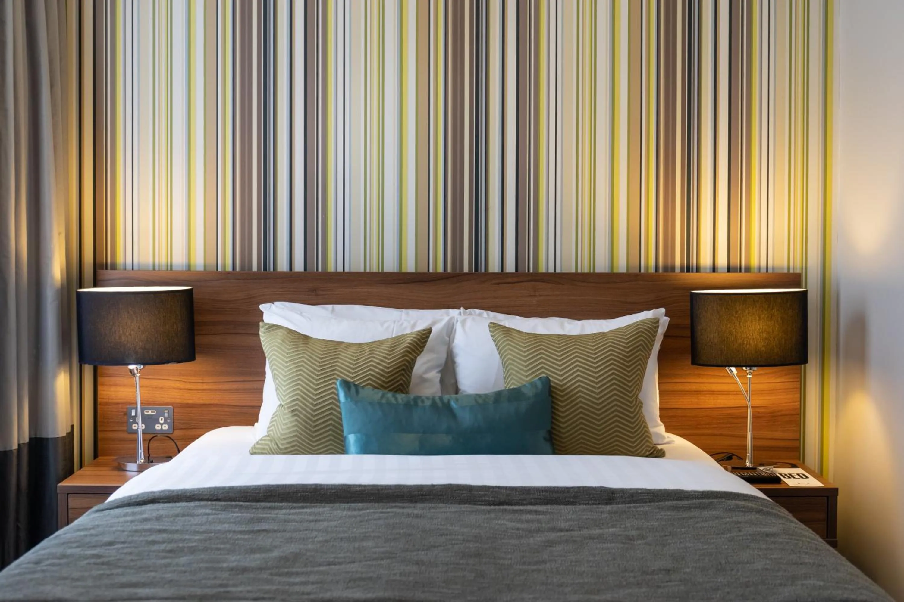 Bed in Best Western Mornington Hotel Hyde Park