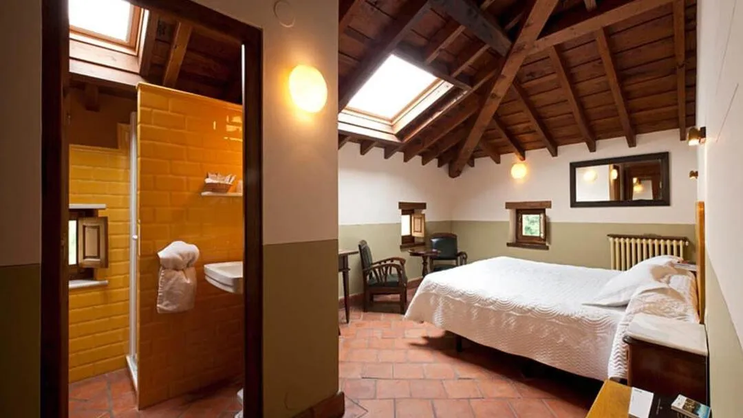 Bed in HOTEL RURAL ARREDONDO