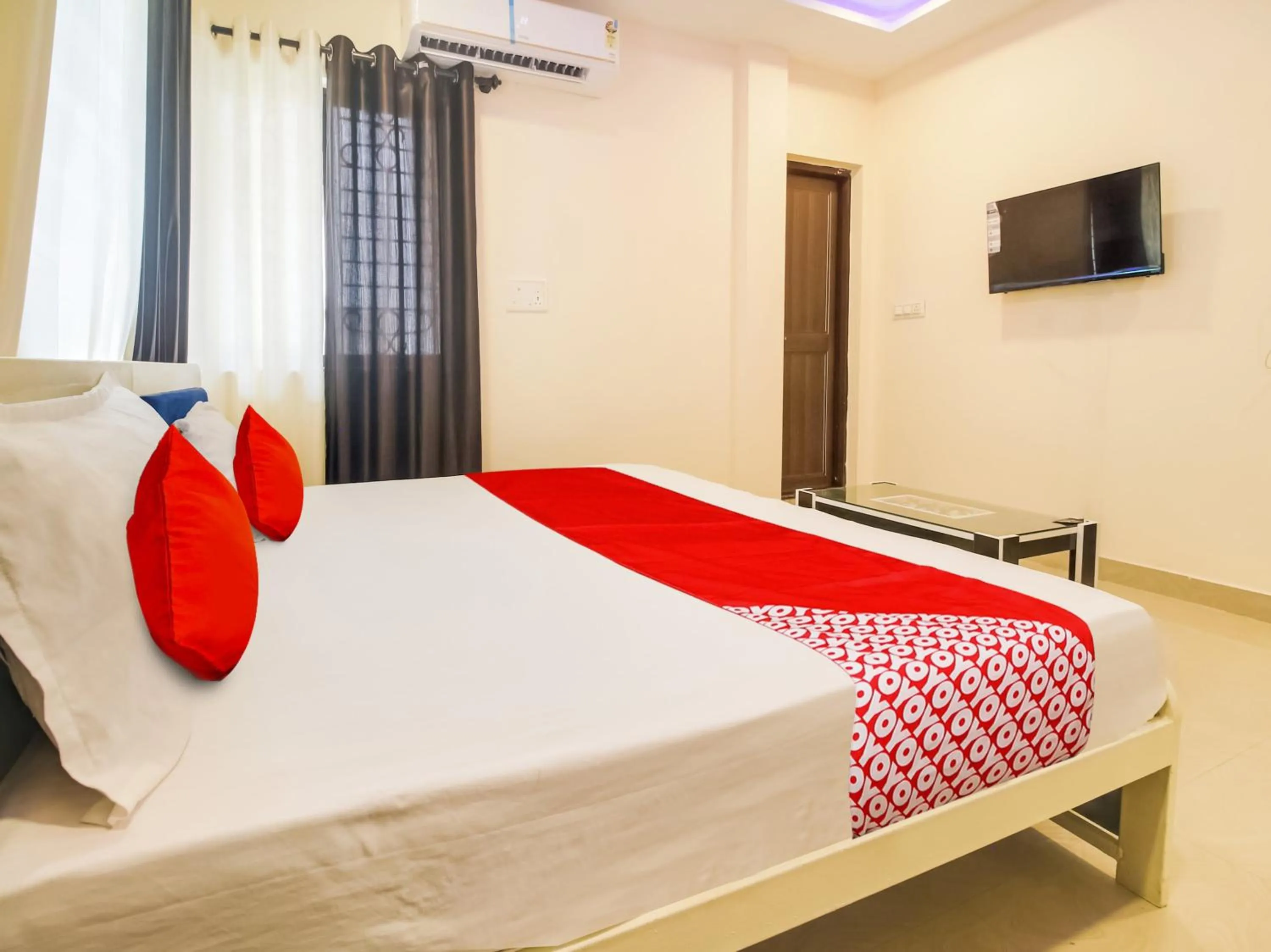 Bedroom, Bed in OYO Flagship Hotel Space Inn