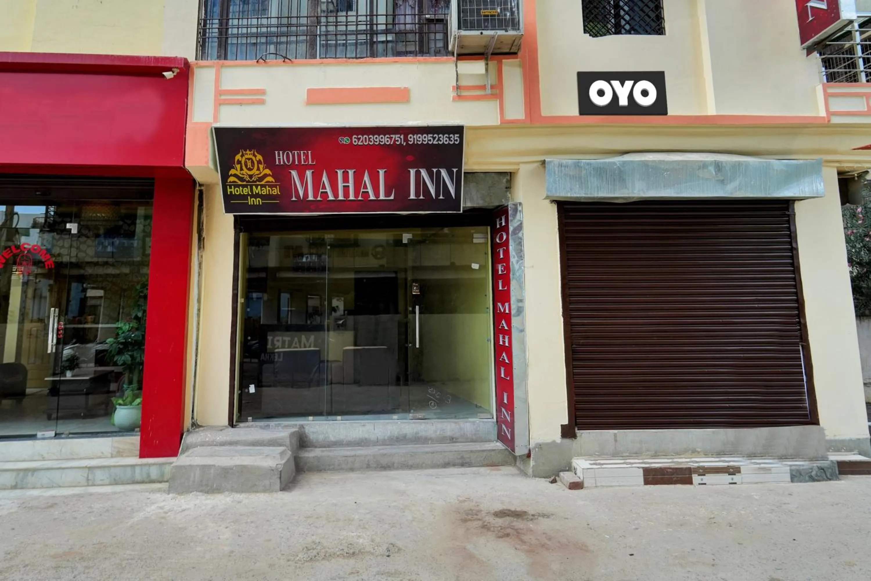 Facade/entrance in Super Hotel O Mahal Inn