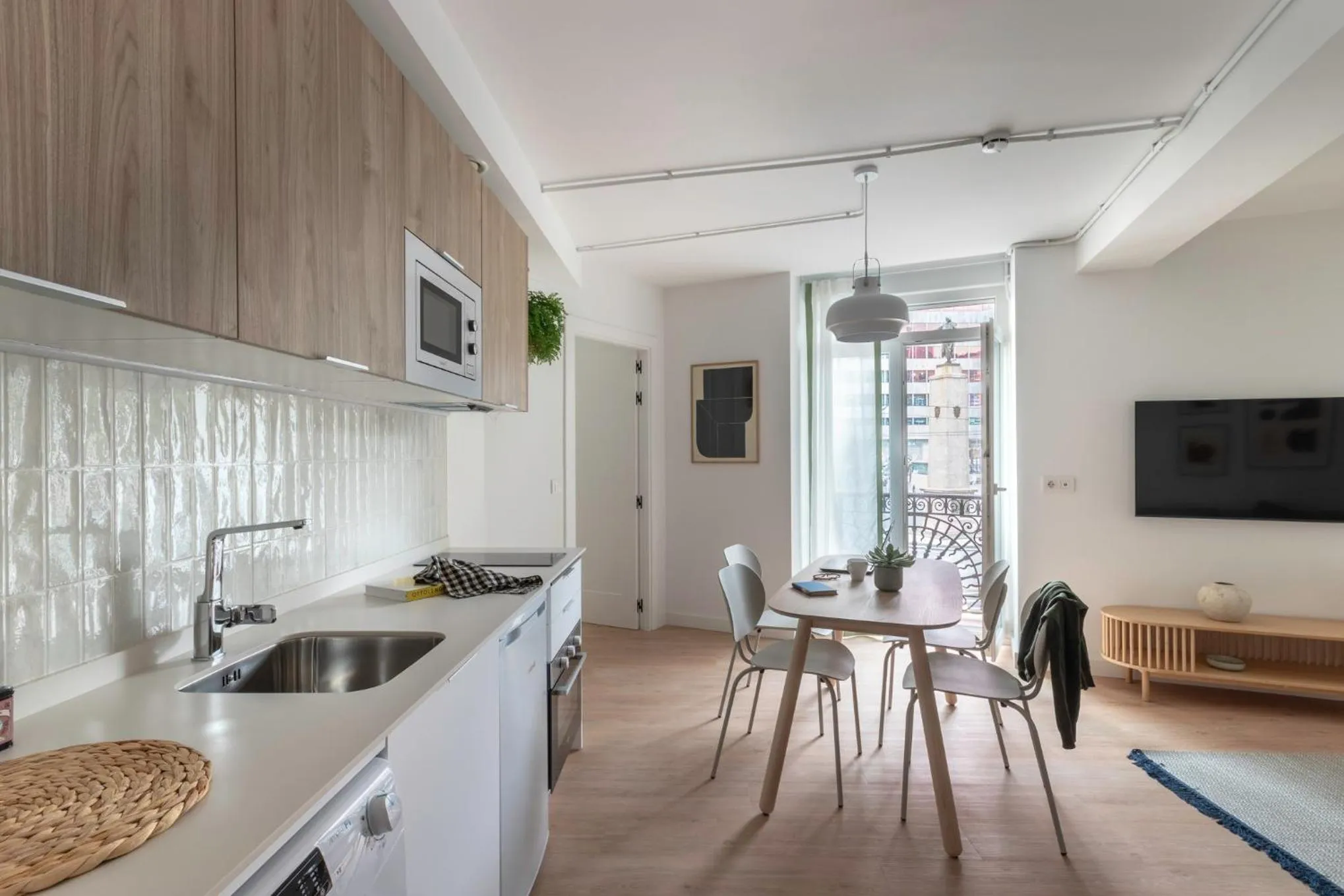 Kitchen or kitchenette in B48 Bilbao Abando