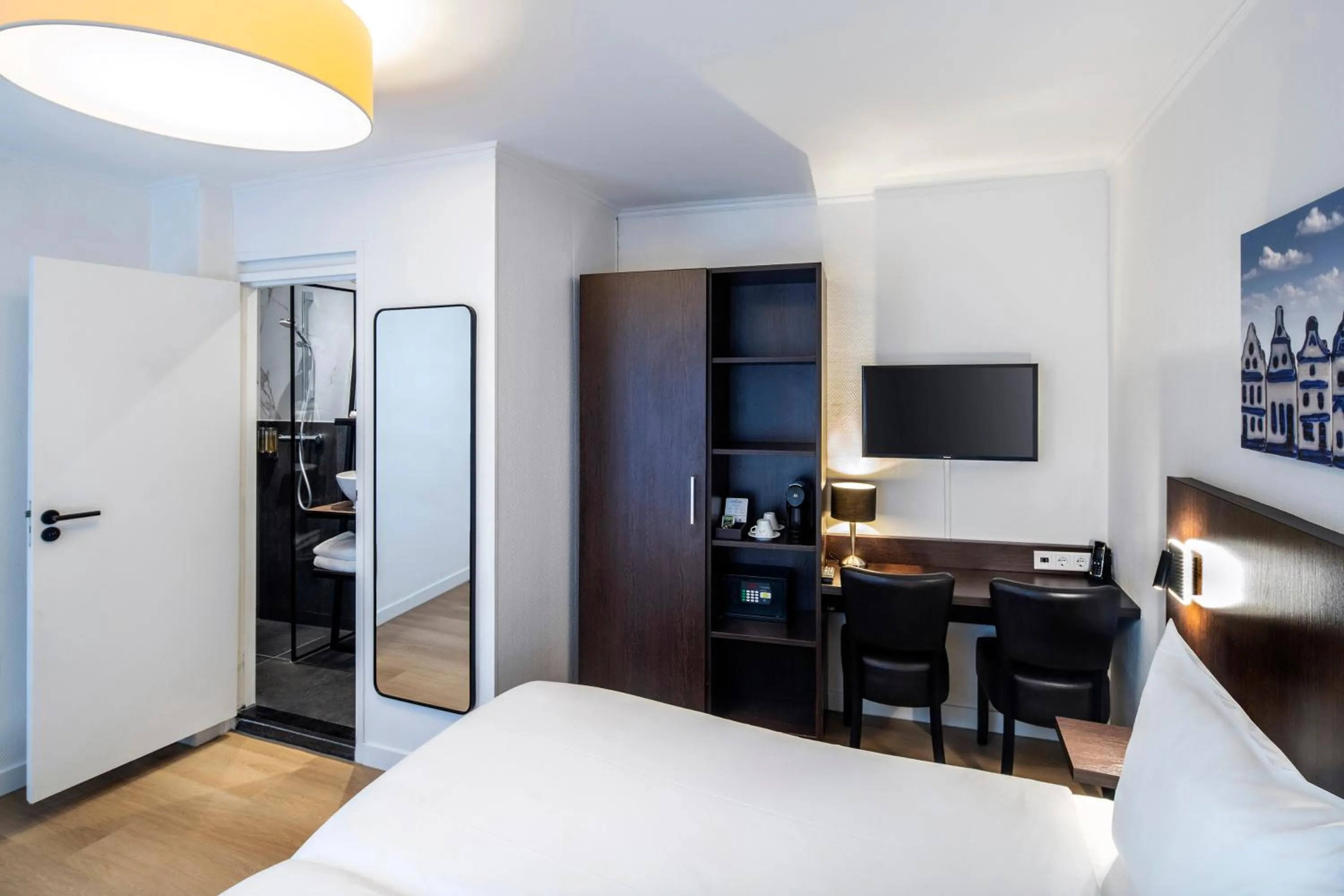 Bedroom, Bed in Hotel Nes Amsterdam