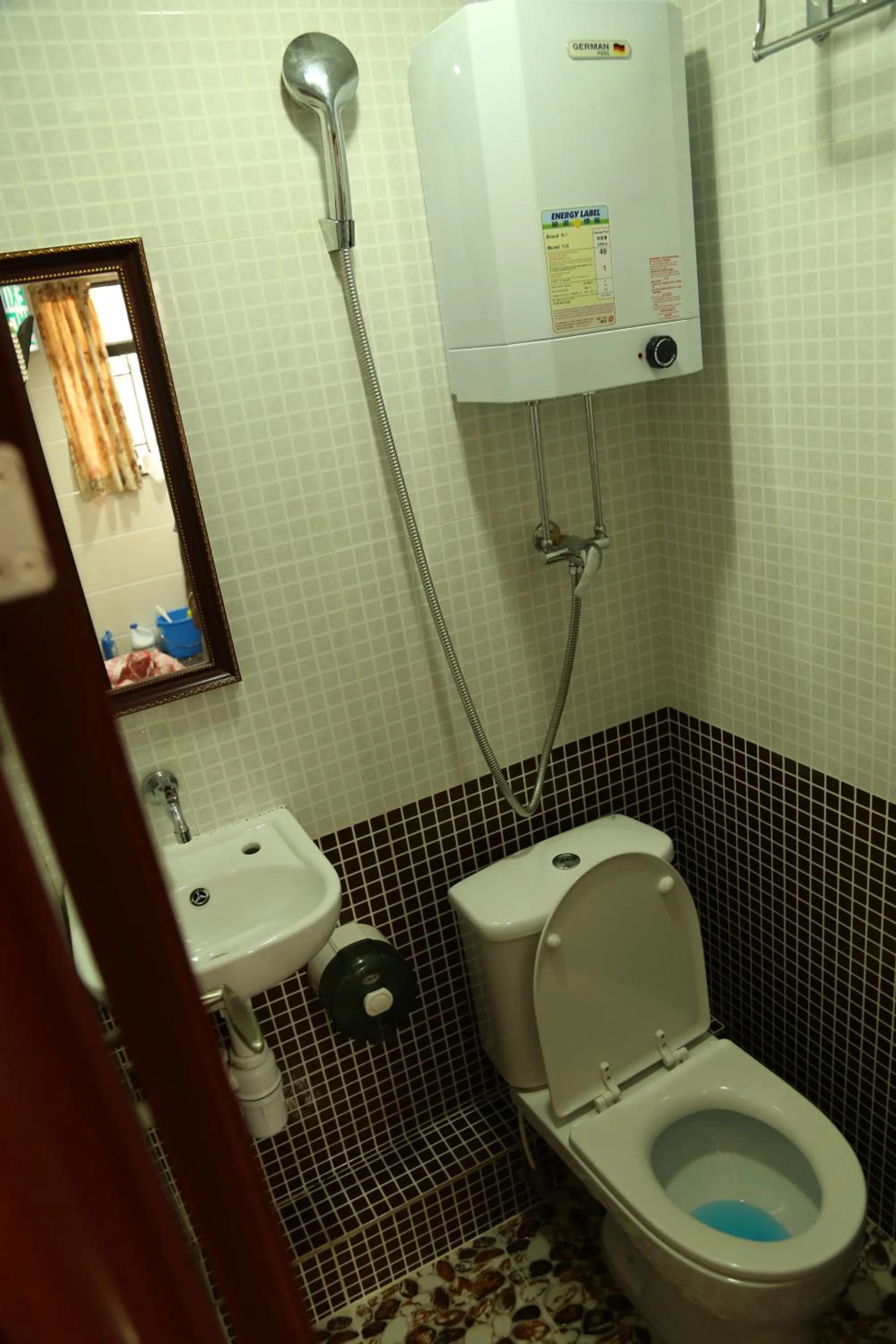 Bathroom in Holland Guest House