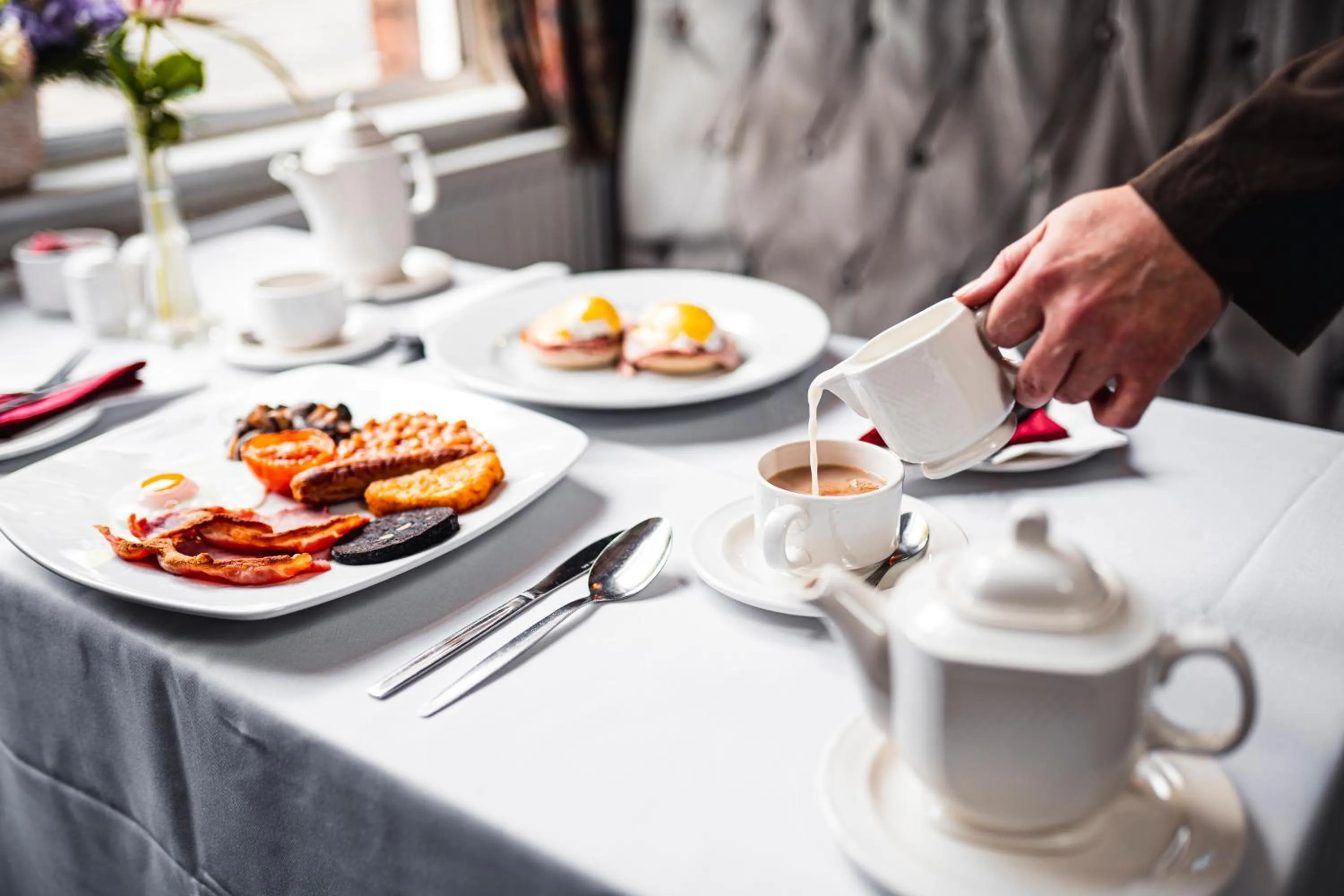 Breakfast in Borough Arms Hotel