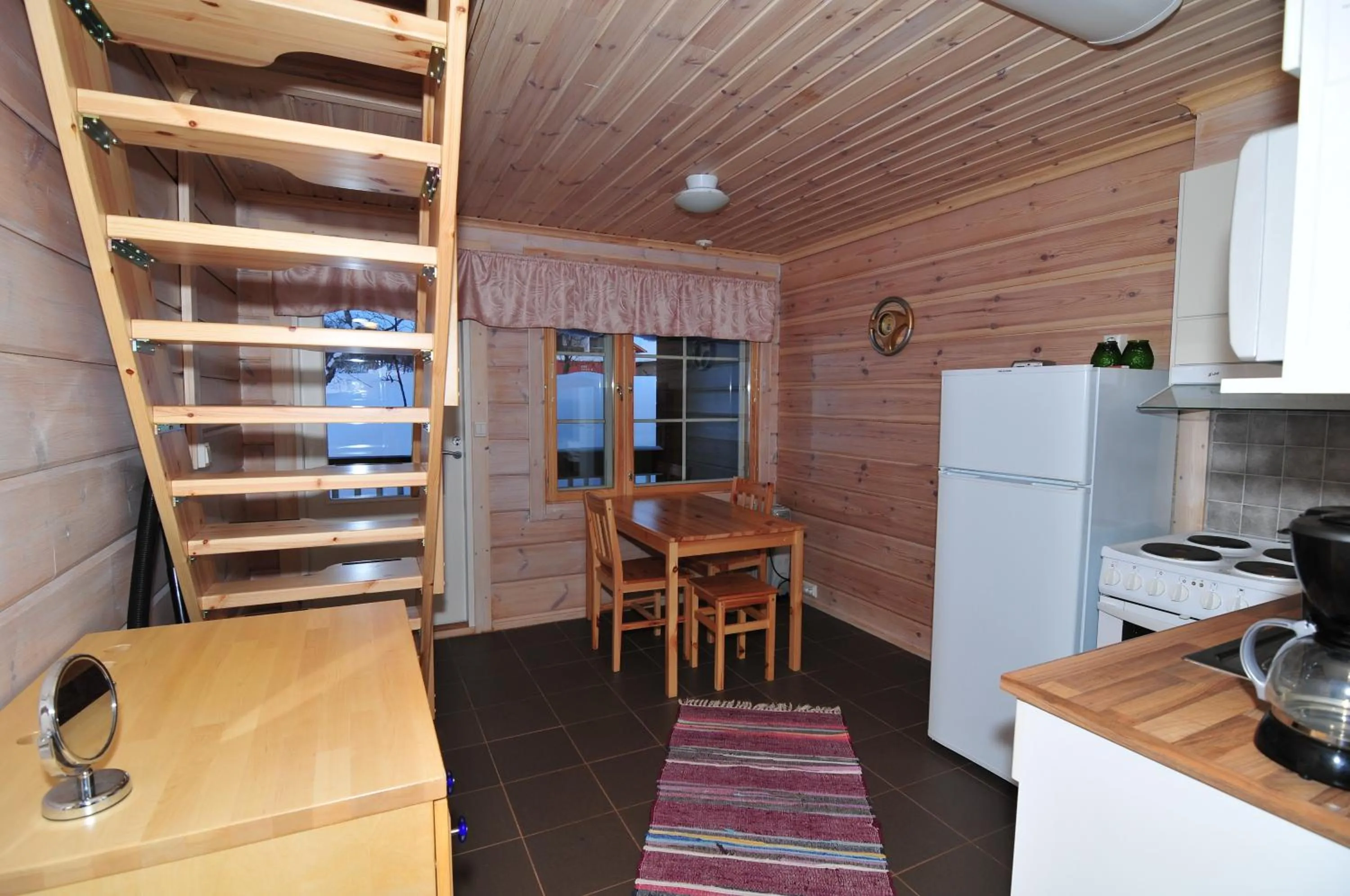 Kitchen or kitchenette in Arctic Polar Holiday Village