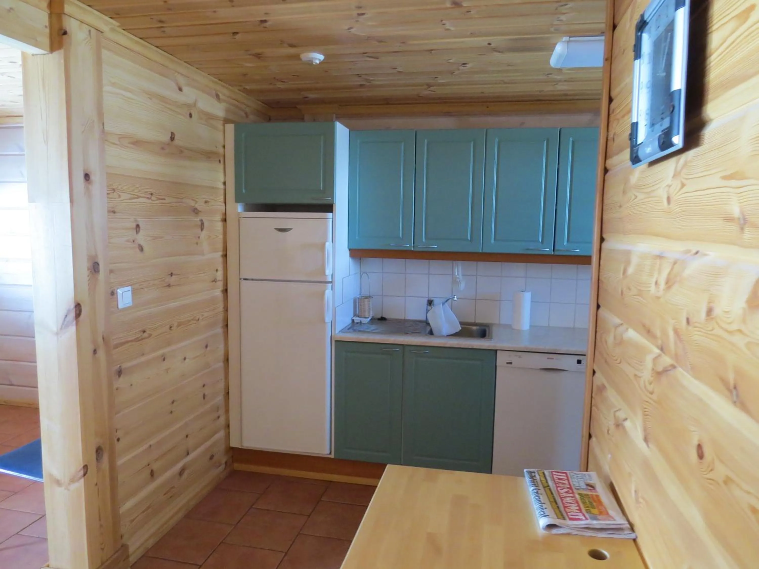 Kitchen or kitchenette in Arctic Polar Holiday Village