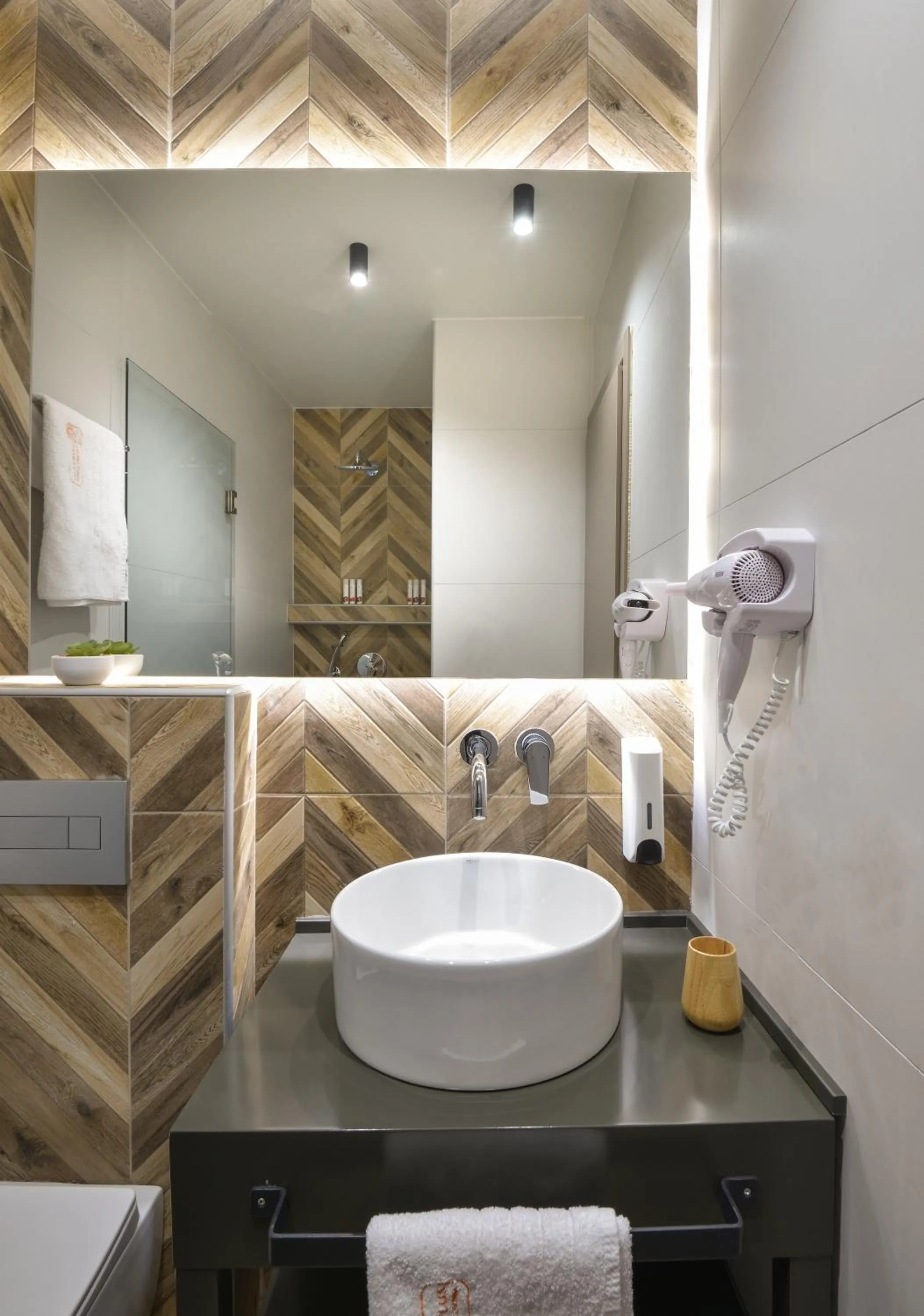 Bathroom in CORYLUS Luxury Rooms & Suites