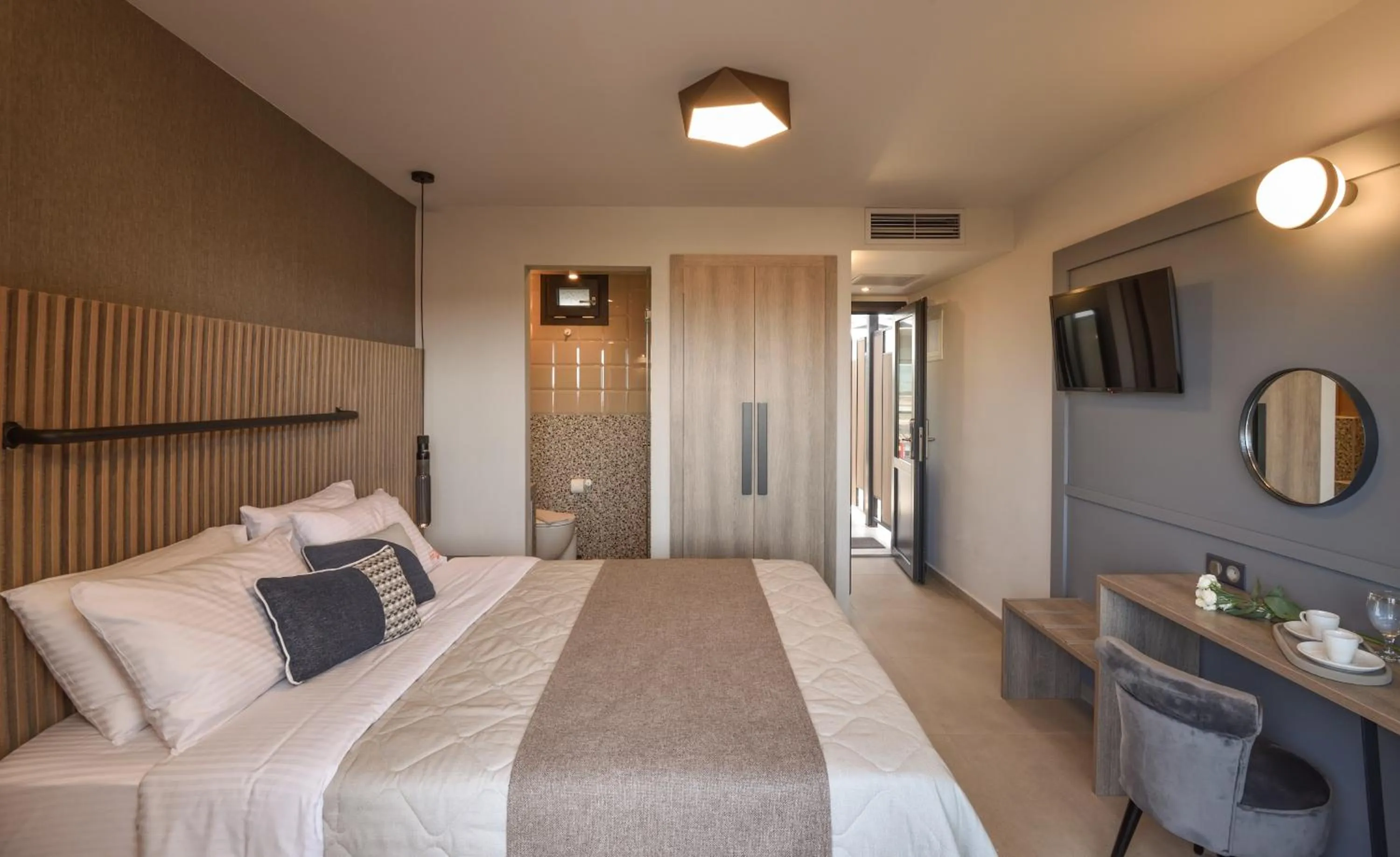 Photo of the whole room, Bed in CORYLUS Luxury Rooms & Suites