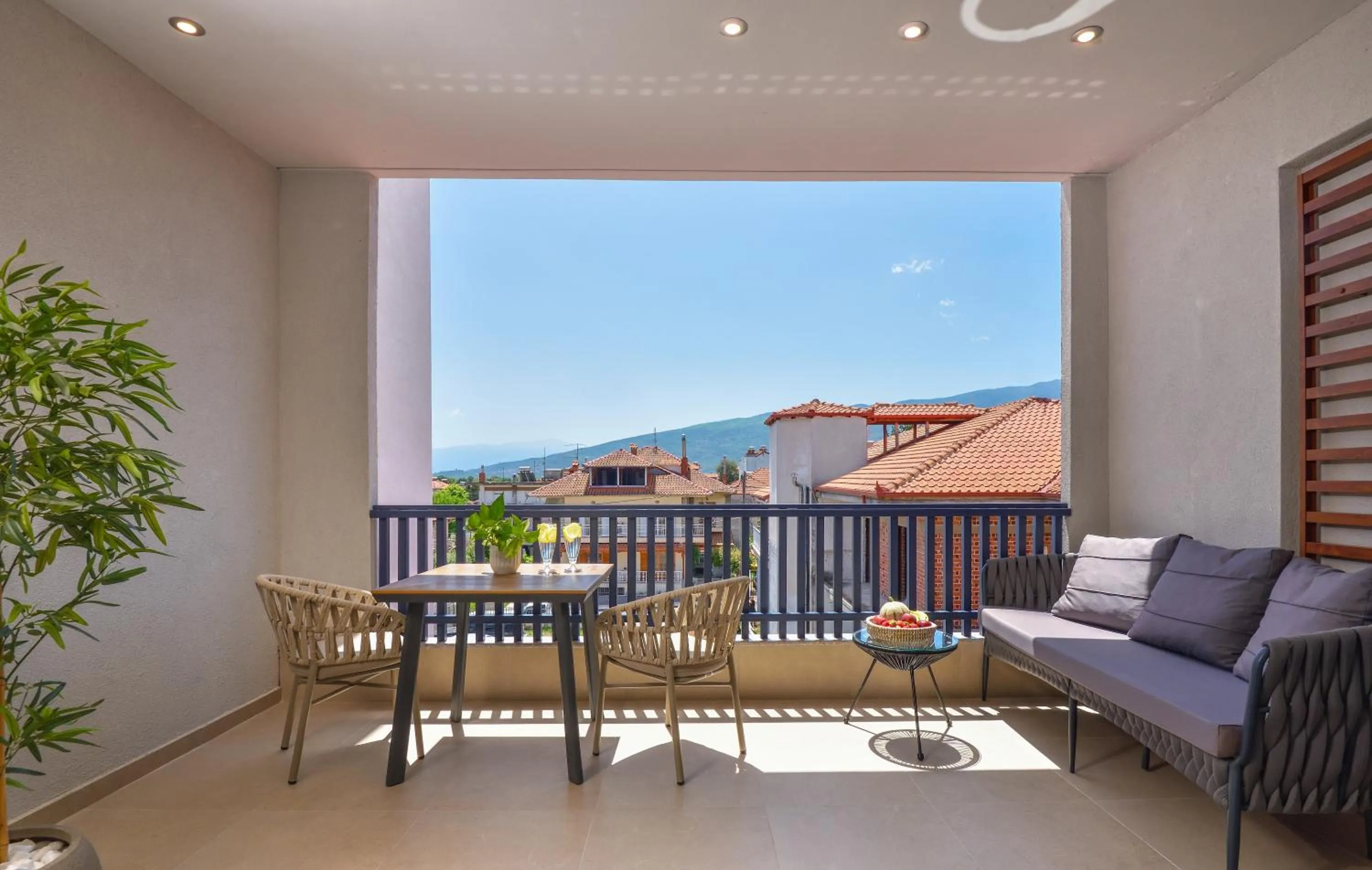 Day in CORYLUS Luxury Rooms & Suites