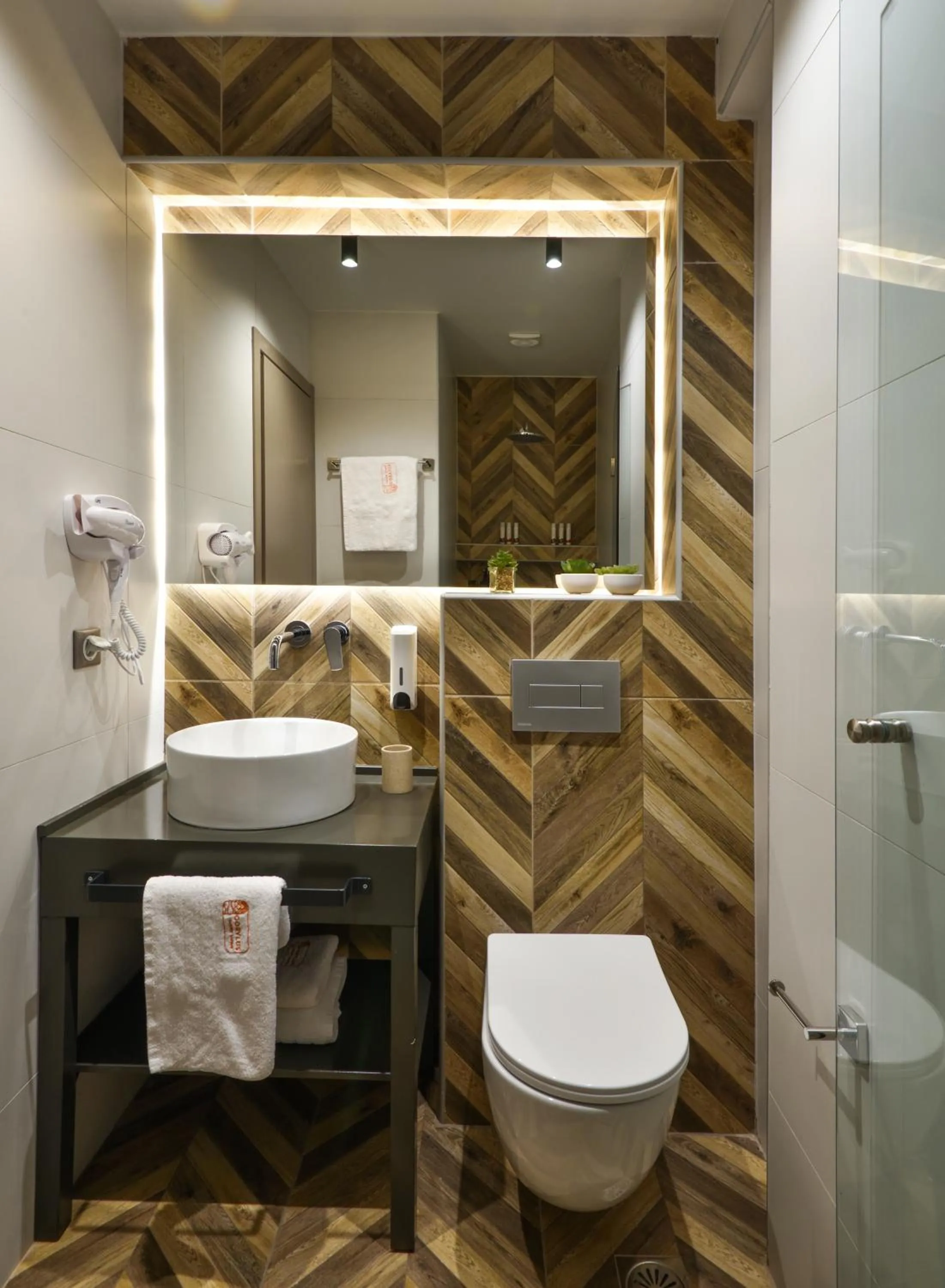 Bathroom in CORYLUS Luxury Rooms & Suites