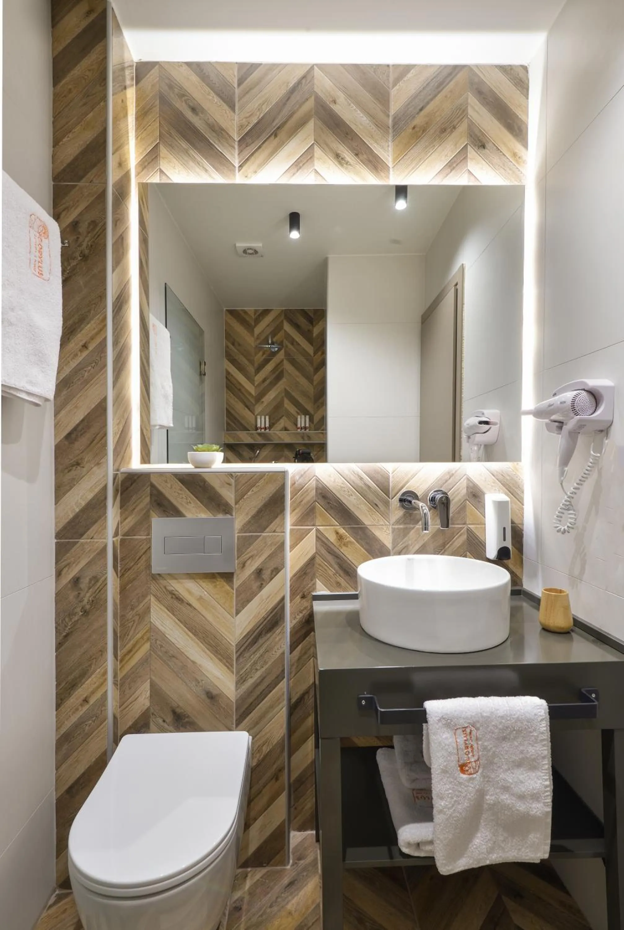 Bathroom in CORYLUS Luxury Rooms & Suites