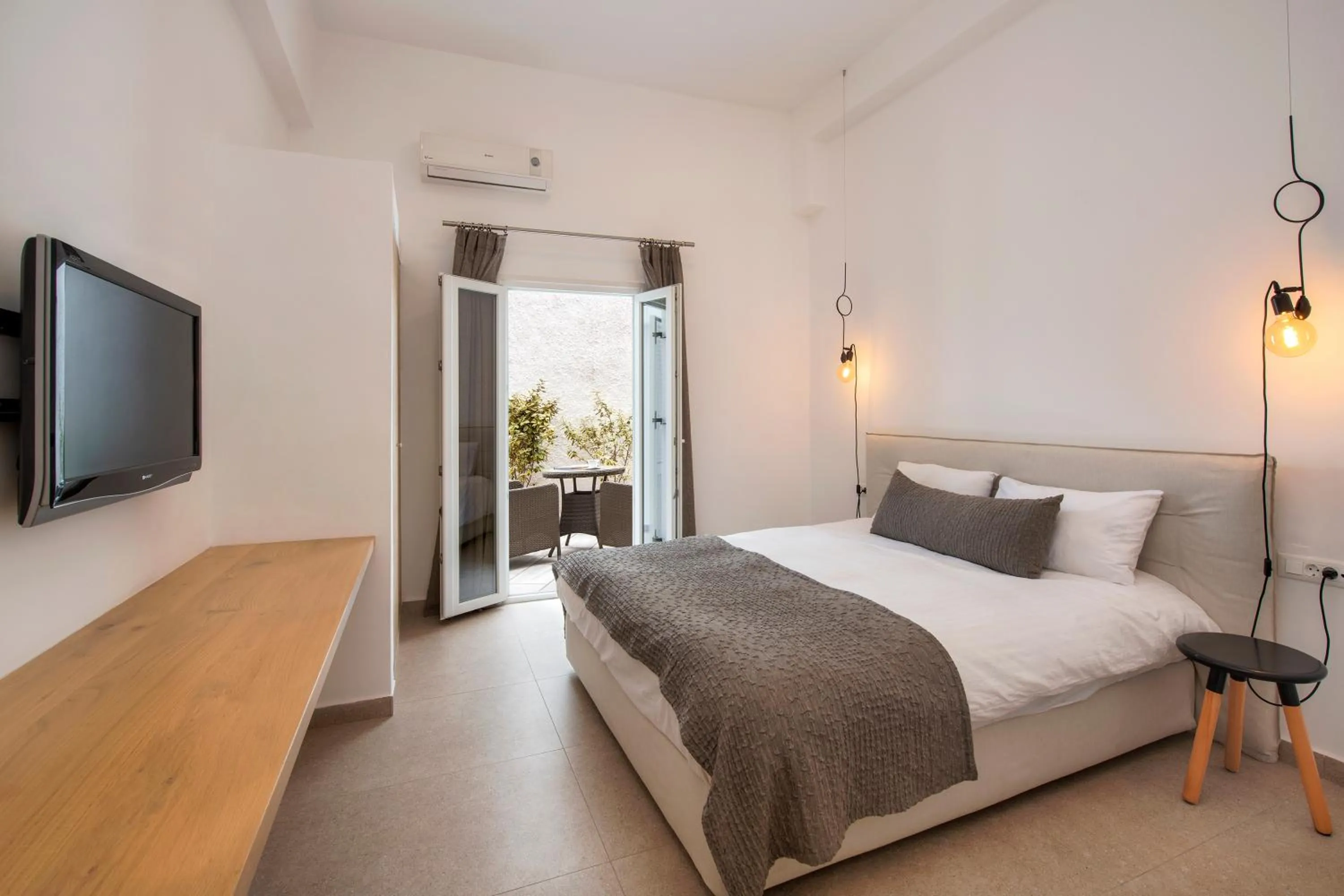 Photo of the whole room, Bed in Hotel Eucalyptus