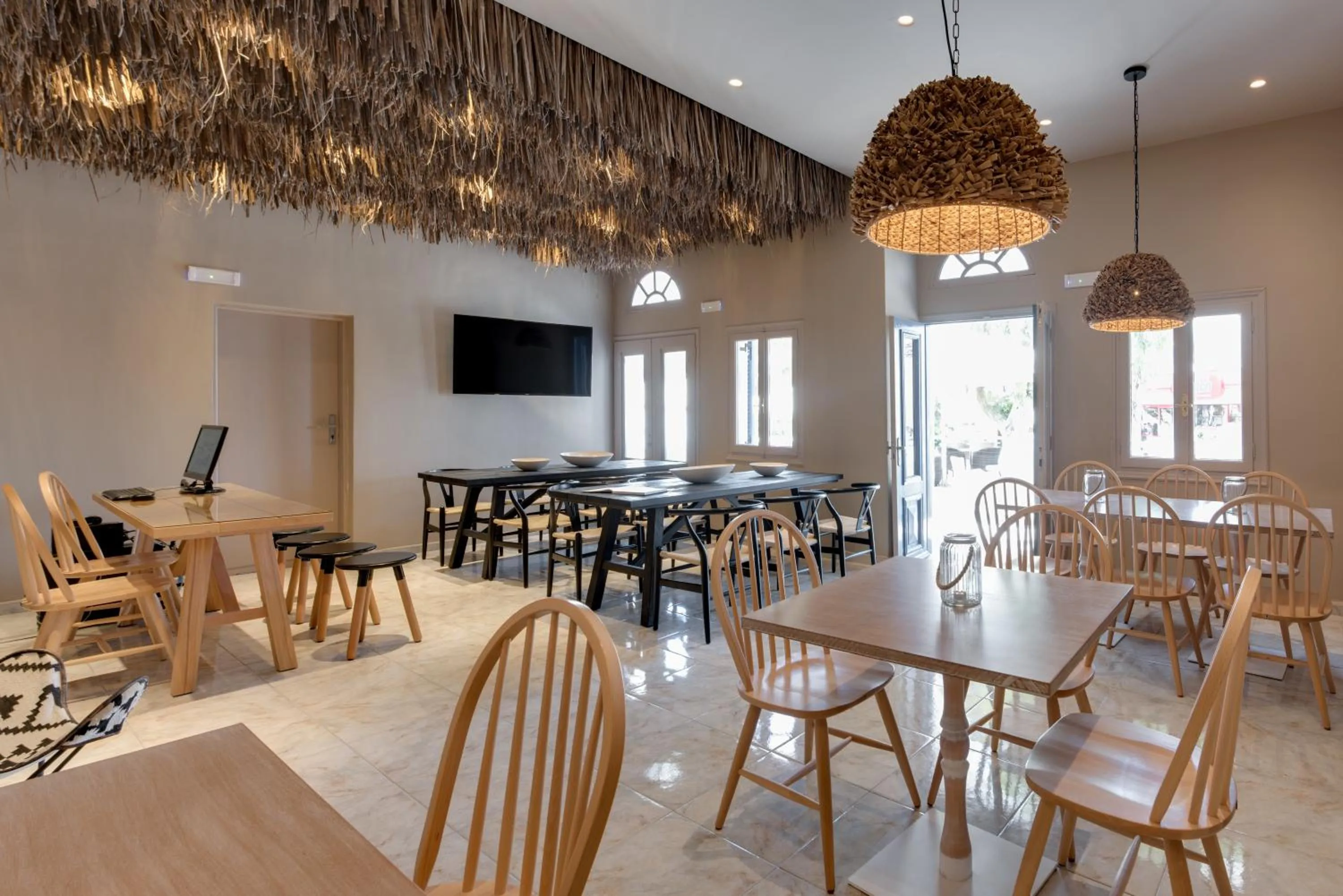 Communal lounge/ TV room in Hotel Eucalyptus