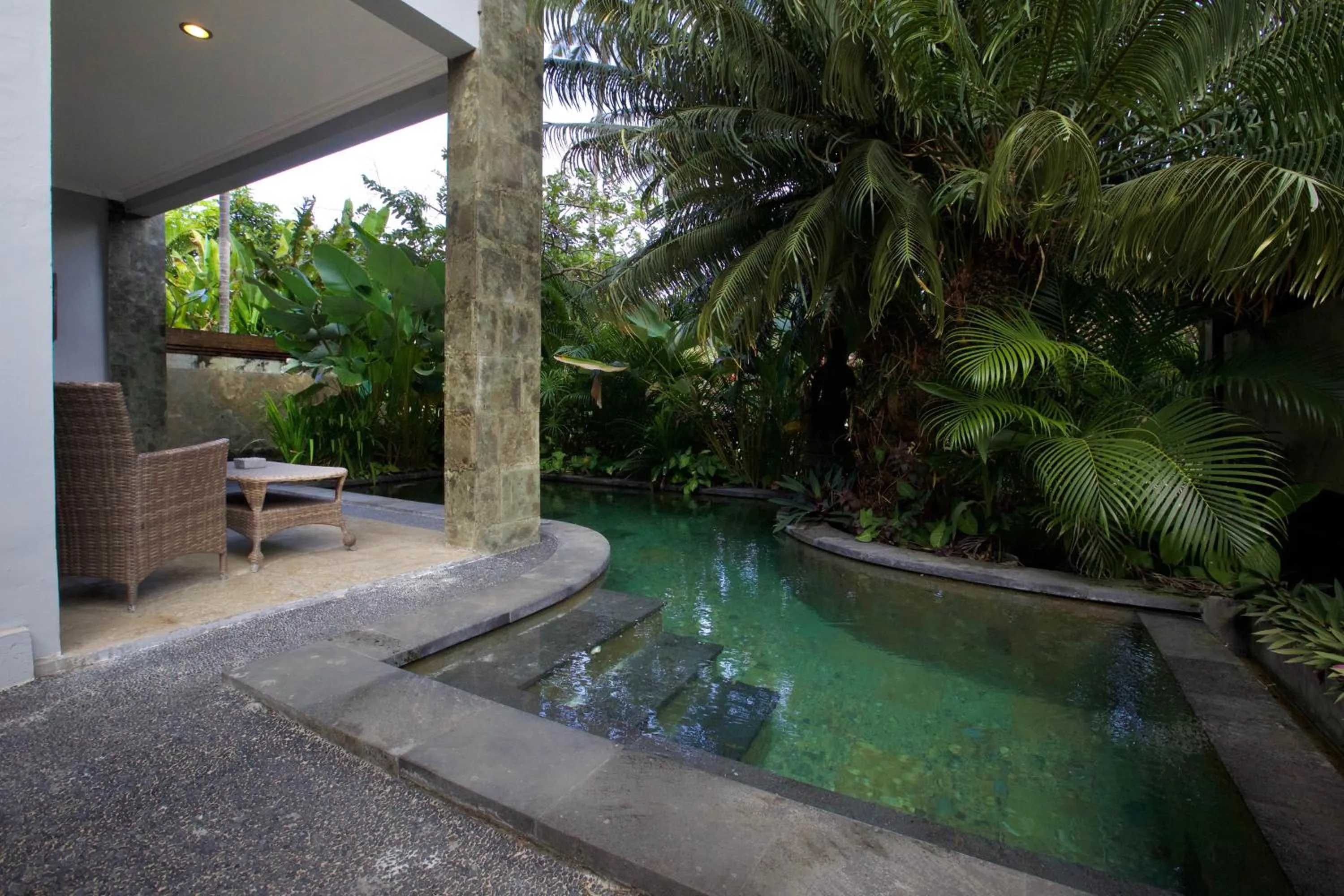 Swimming pool in Bayshore Residence