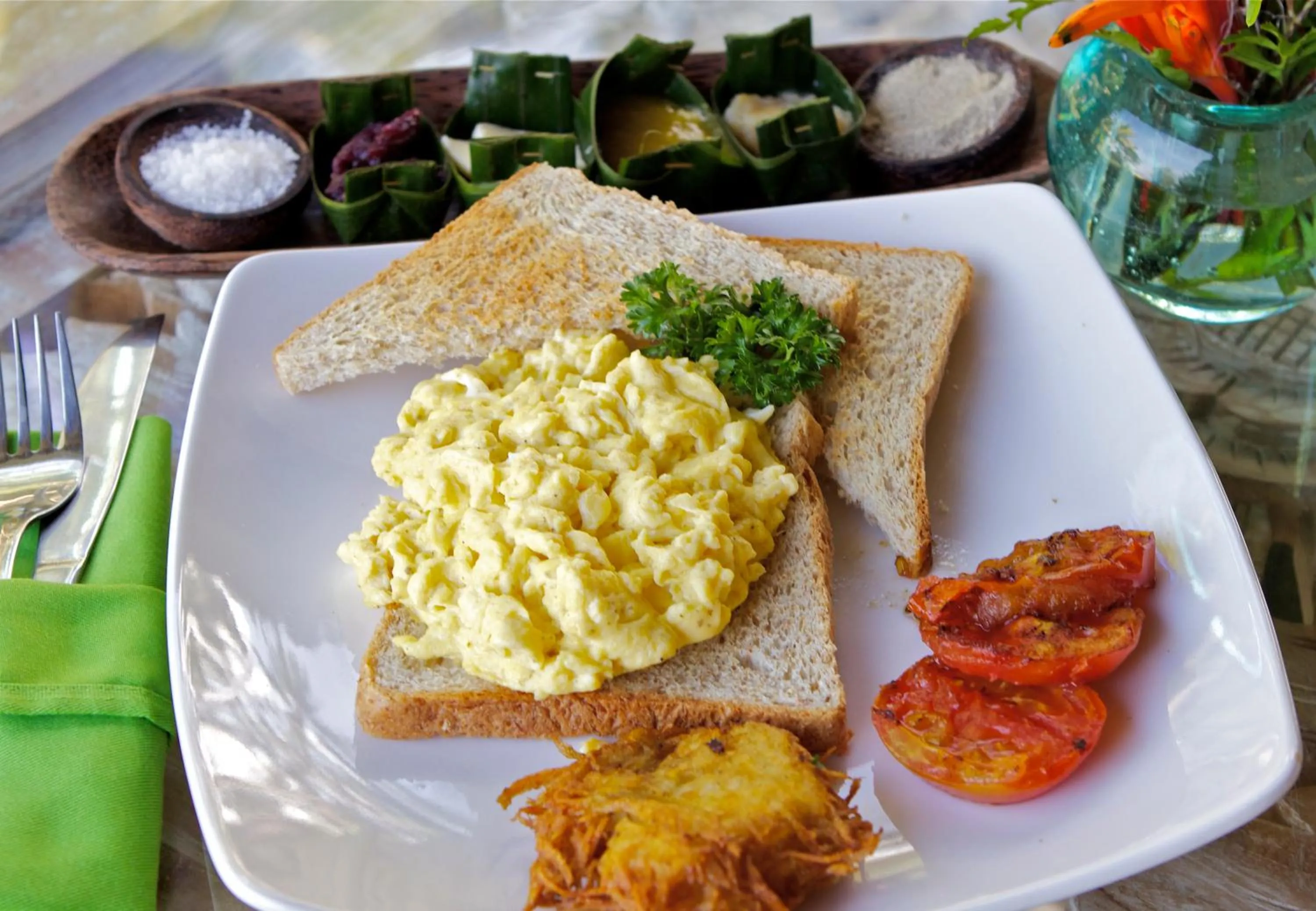Breakfast in Bayshore Residence