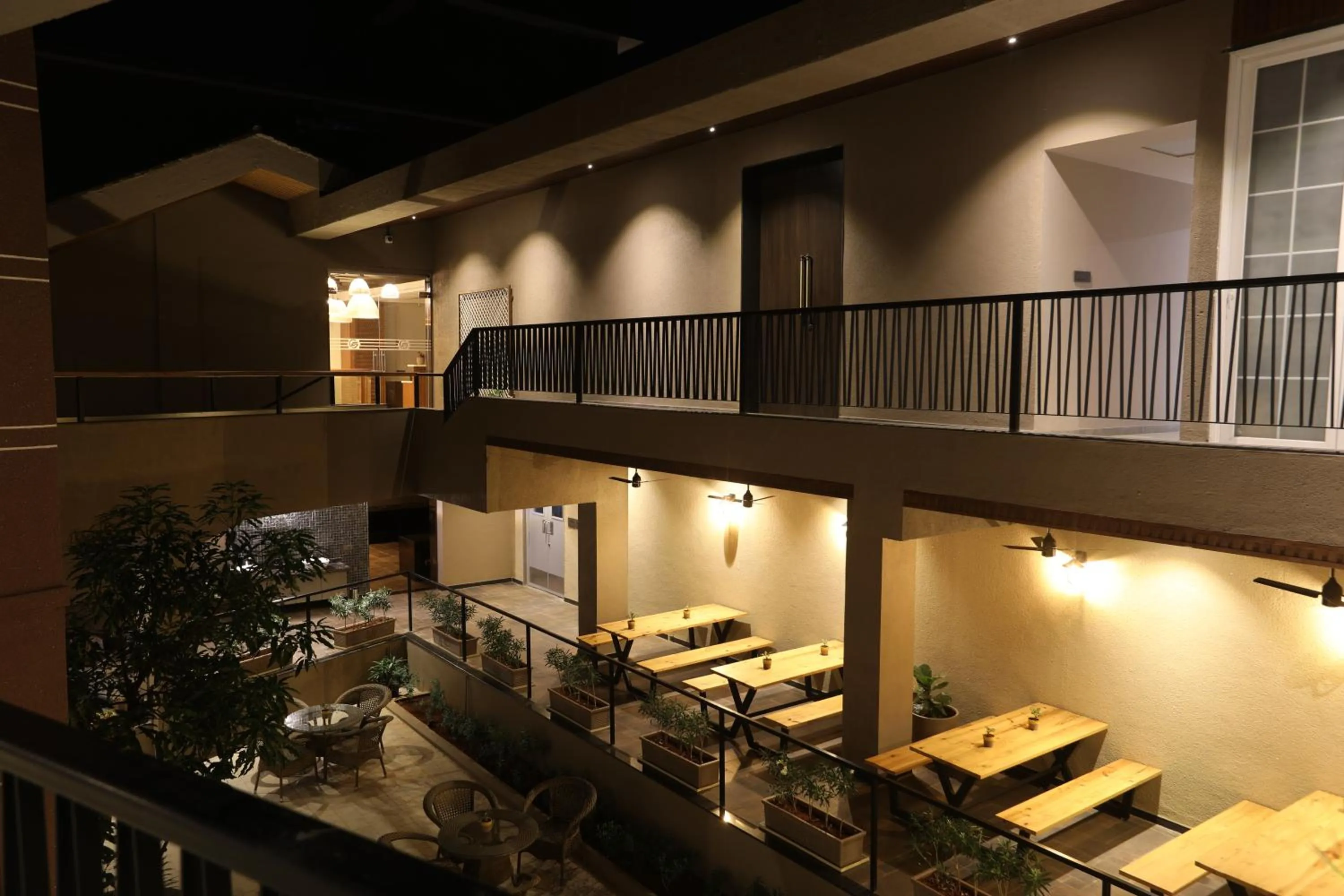 Restaurant/places to eat in Golden Fields Resort