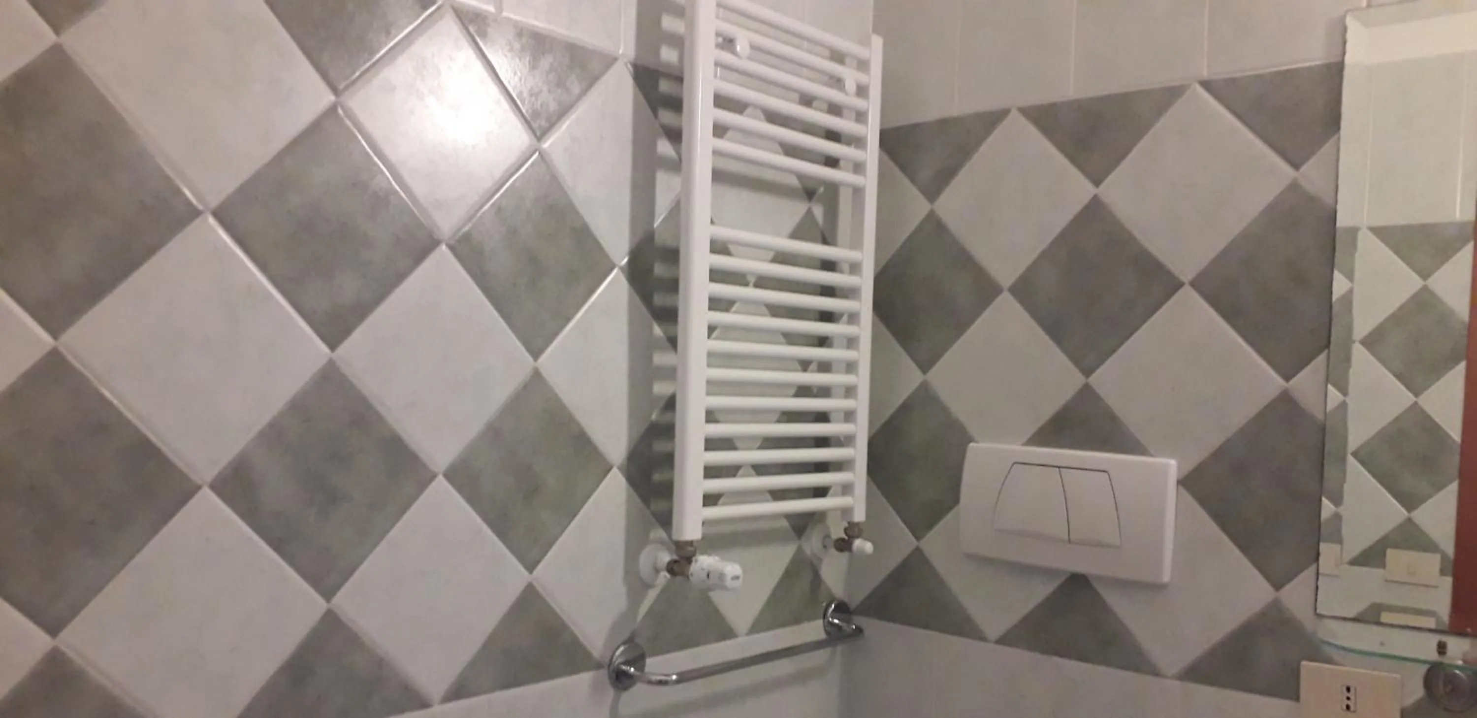 Bathroom in Gioia Guest House