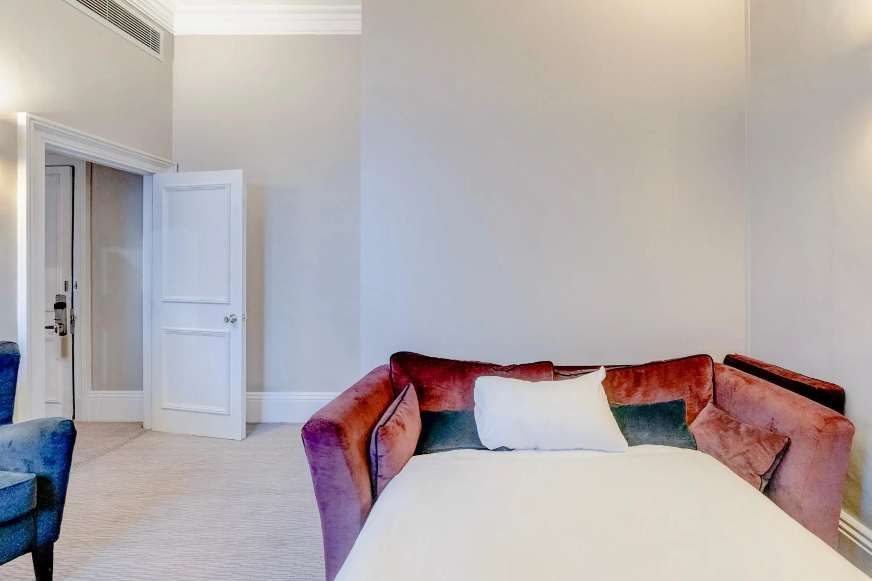 Bed in The Landmark Hotel and SPA Leisure Club Dundee By Sunday