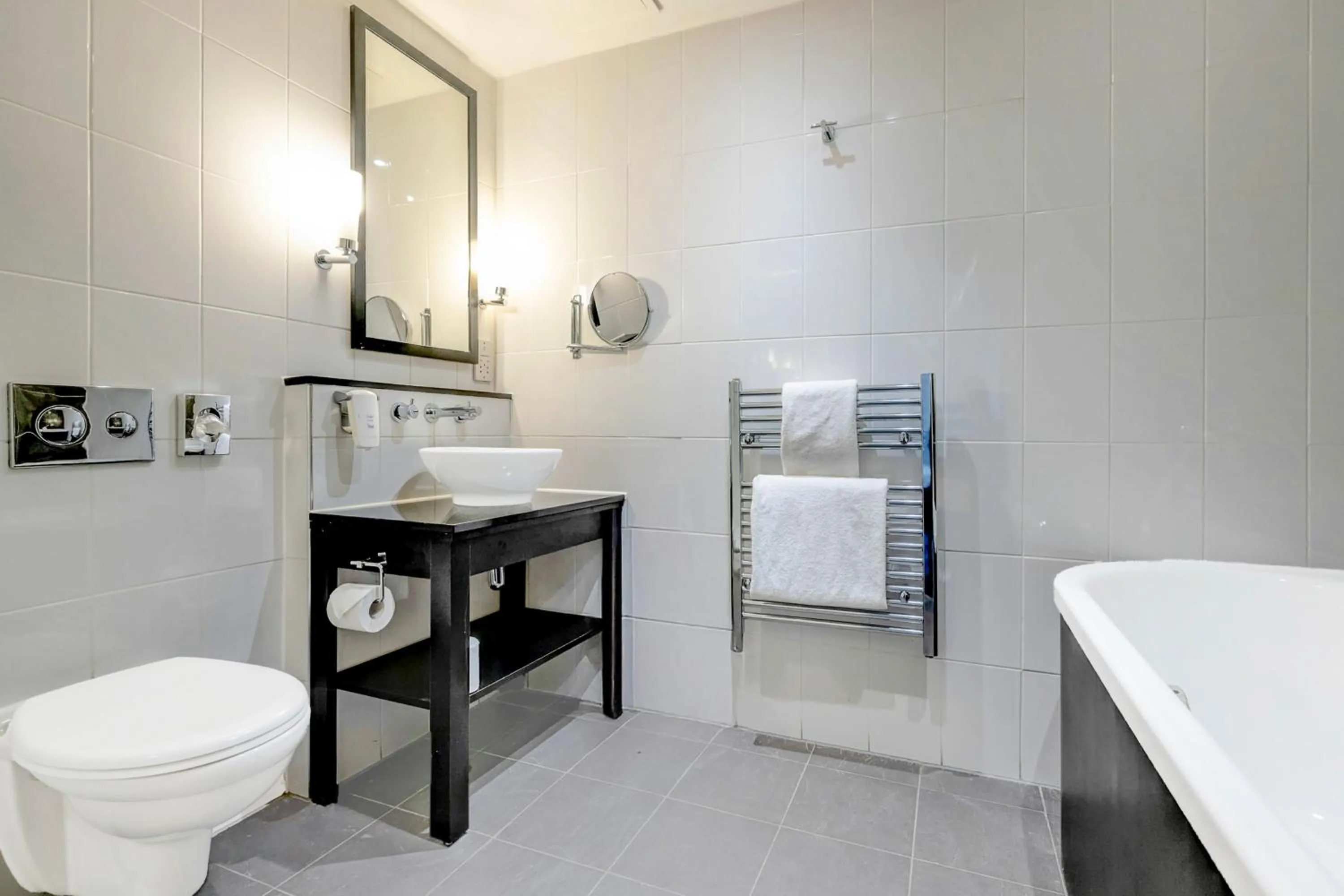 Bathroom in The Landmark Hotel and SPA Leisure Club Dundee By Sunday