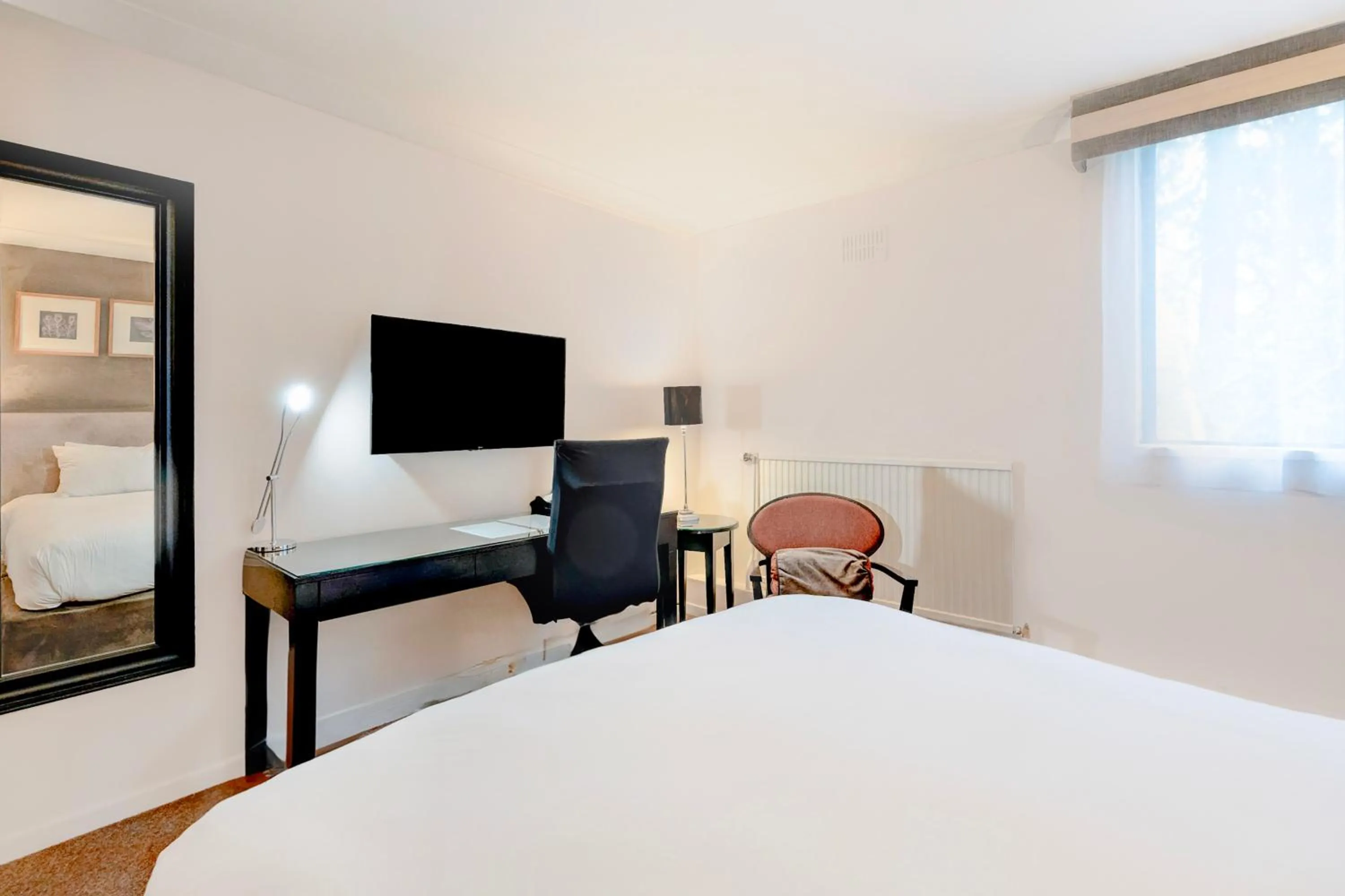 Bedroom, Bed in The Landmark Hotel and SPA Leisure Club Dundee By Sunday