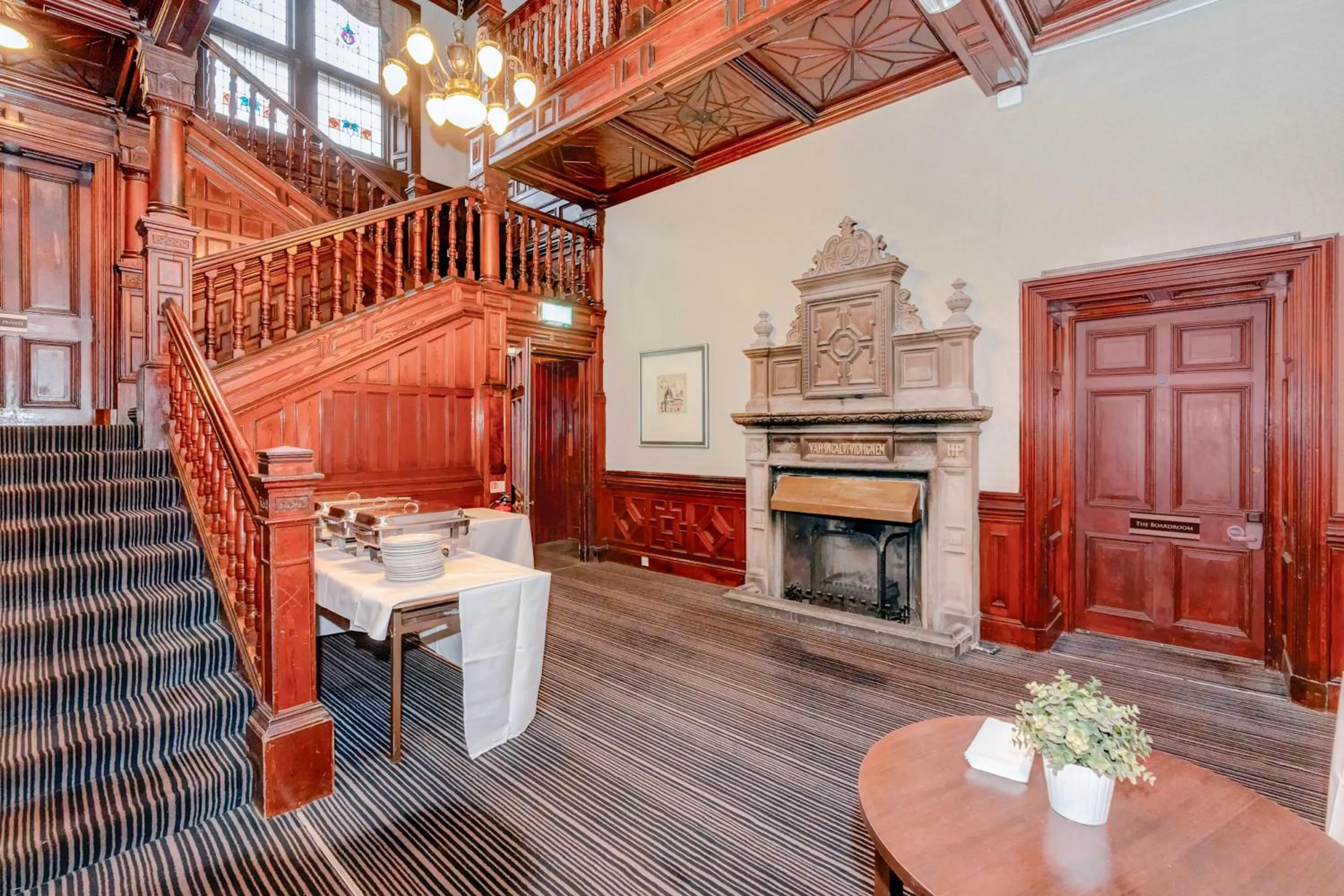 Lobby or reception in The Landmark Hotel and SPA Leisure Club Dundee By Sunday