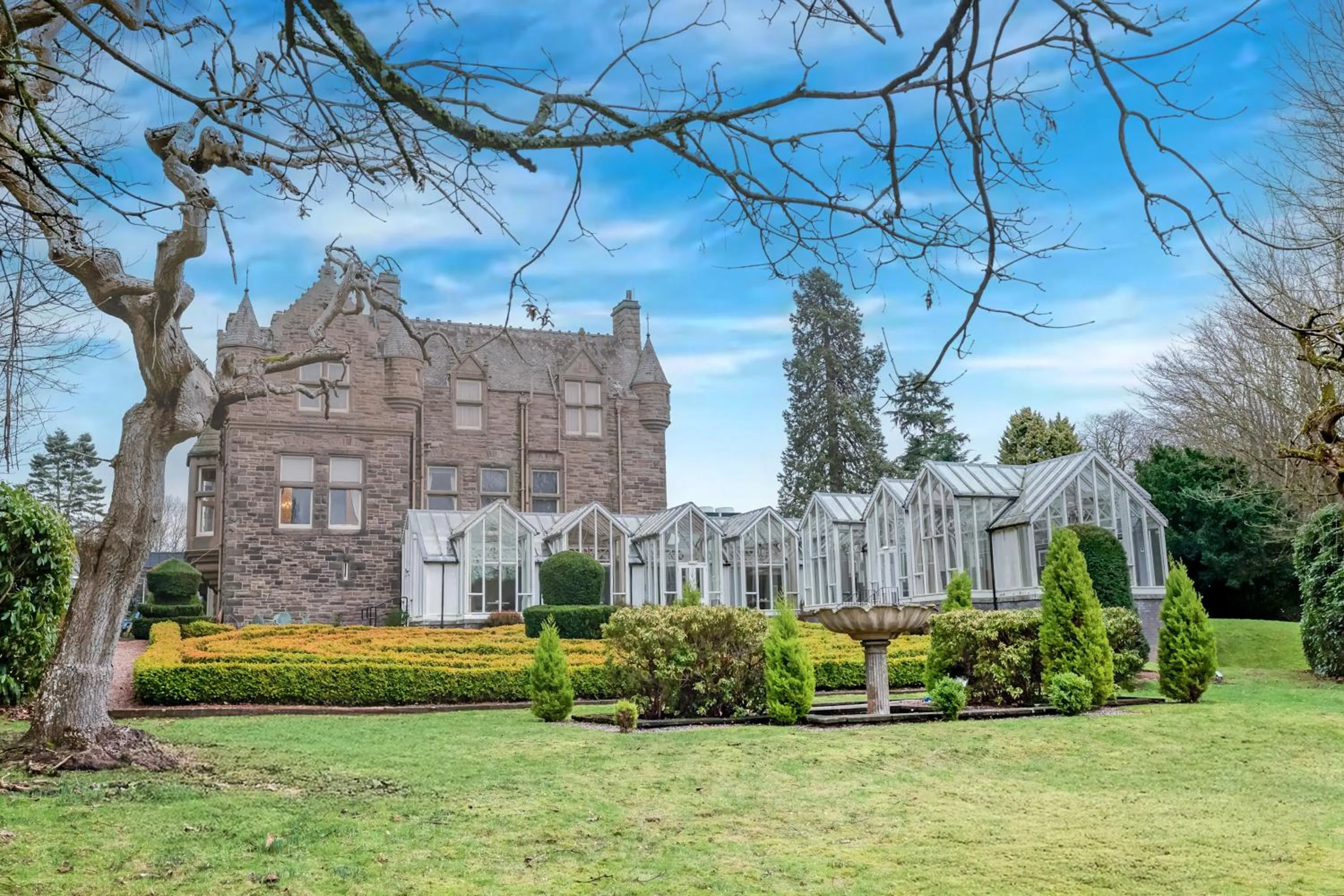 Property building in The Landmark Hotel and SPA Leisure Club Dundee By Sunday