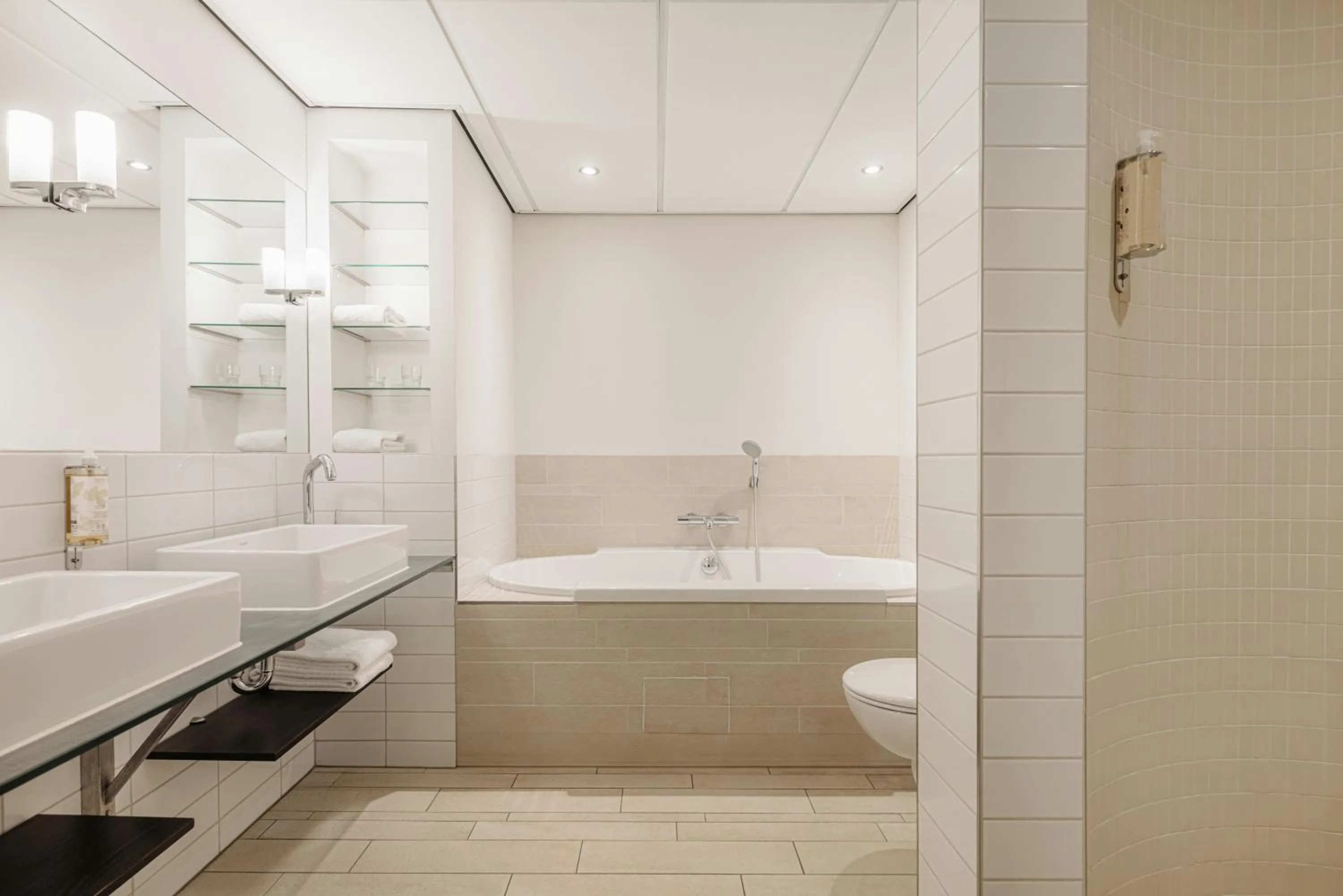 Bathroom in Leonardo Oranje Hotel Leeuwarden