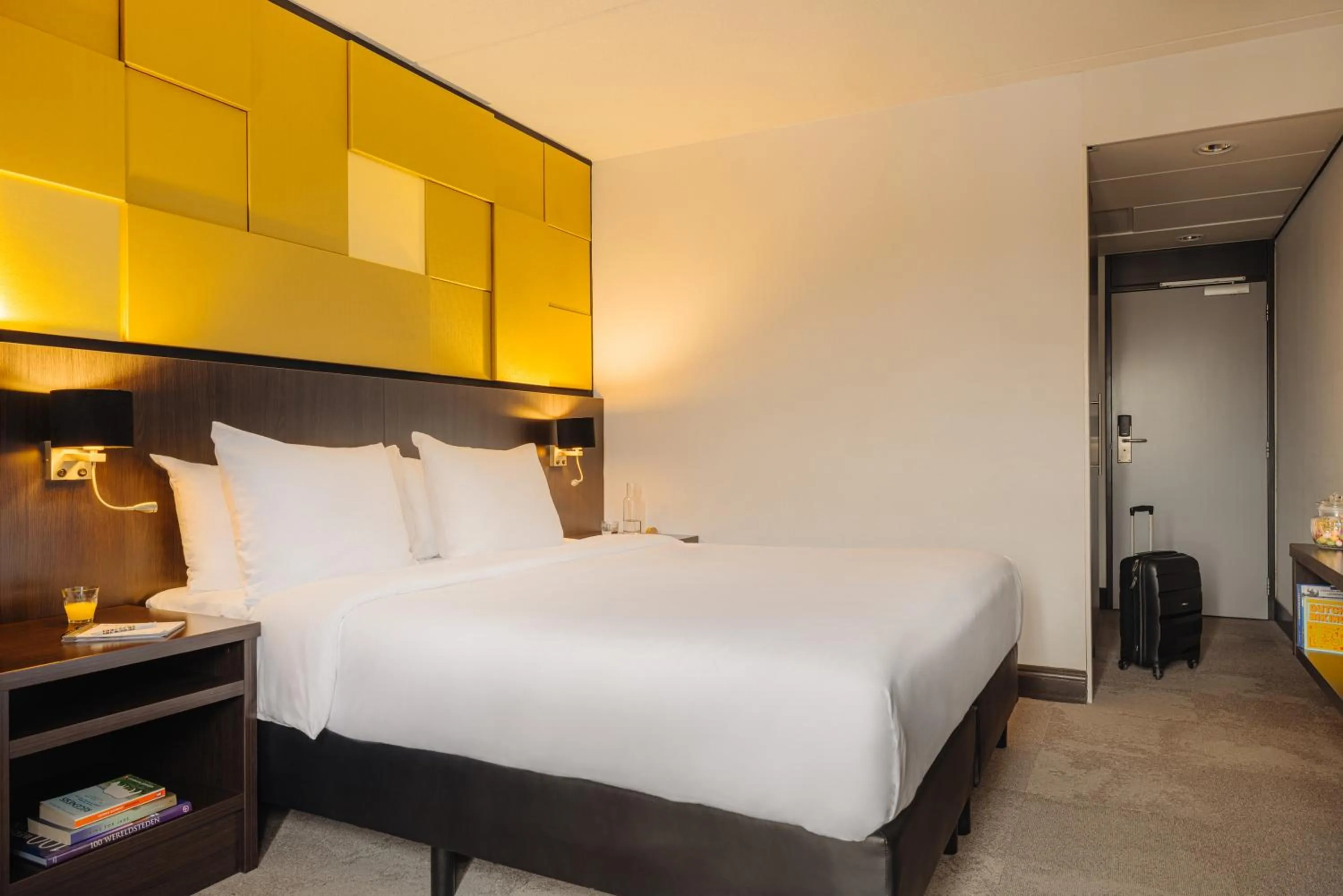 Bedroom, Bed in Leonardo Oranje Hotel Leeuwarden