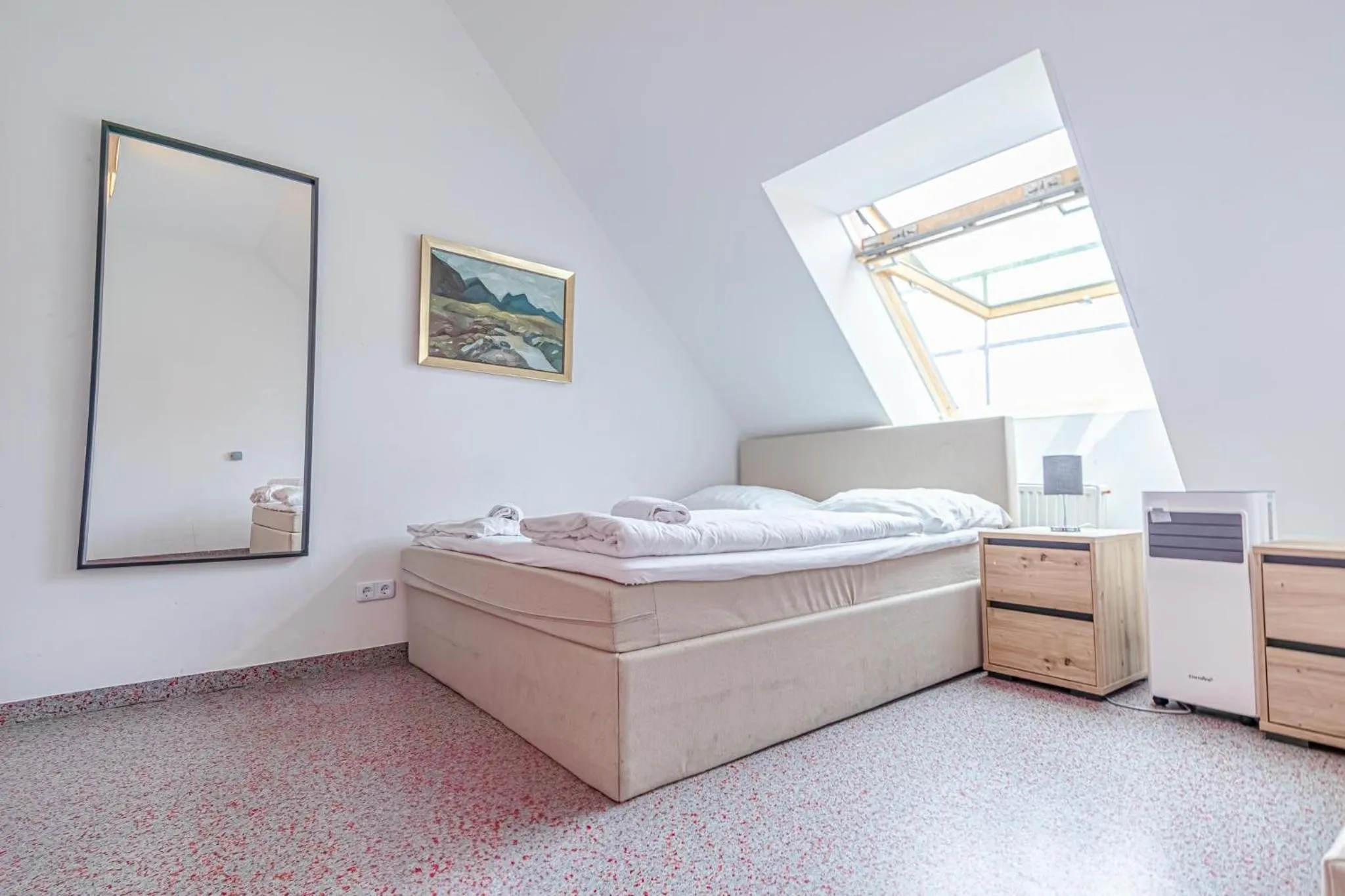 Bed in Hotel Astral Vienna