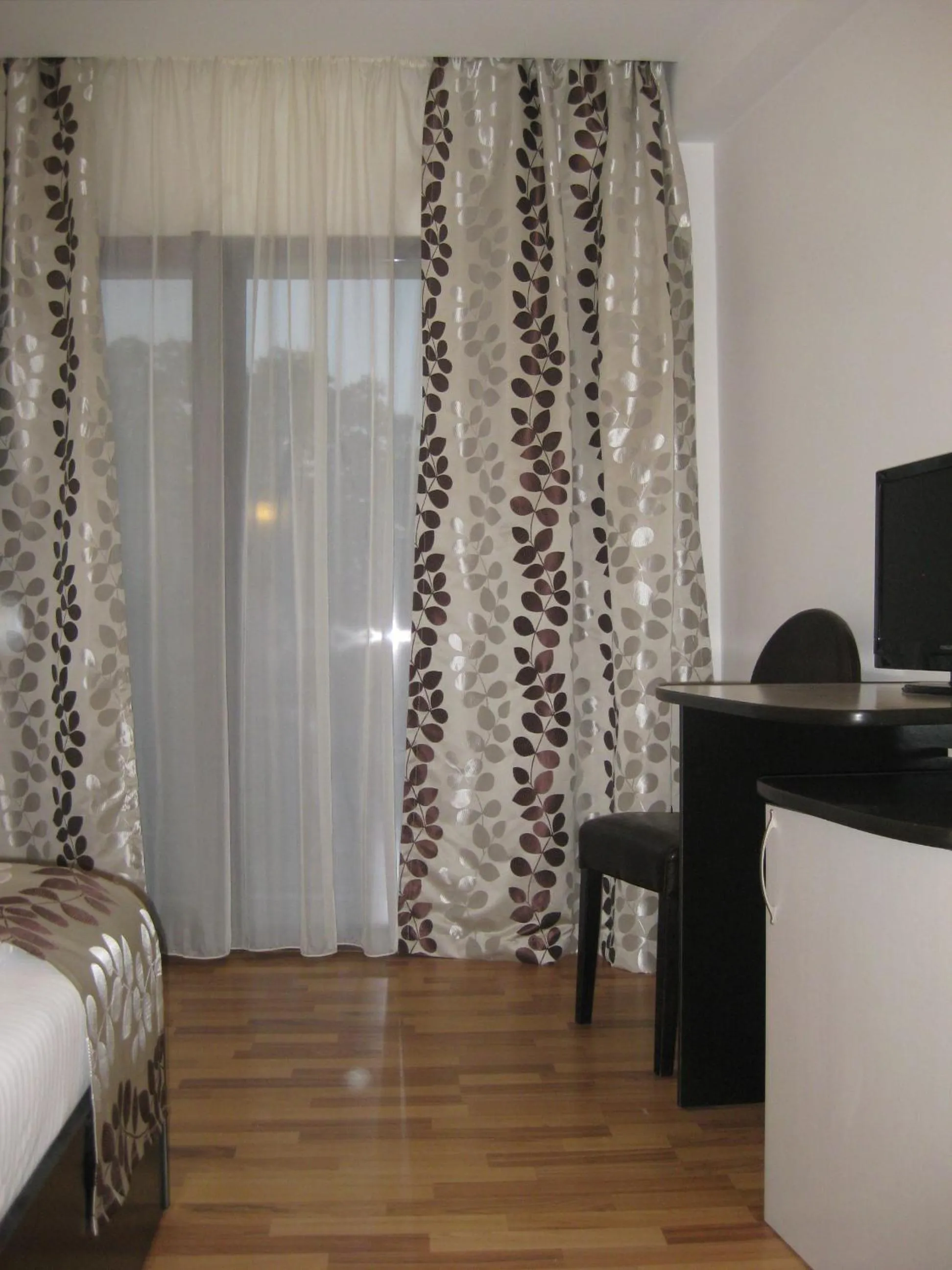 Photo of the whole room, Bed in Hotel Anina