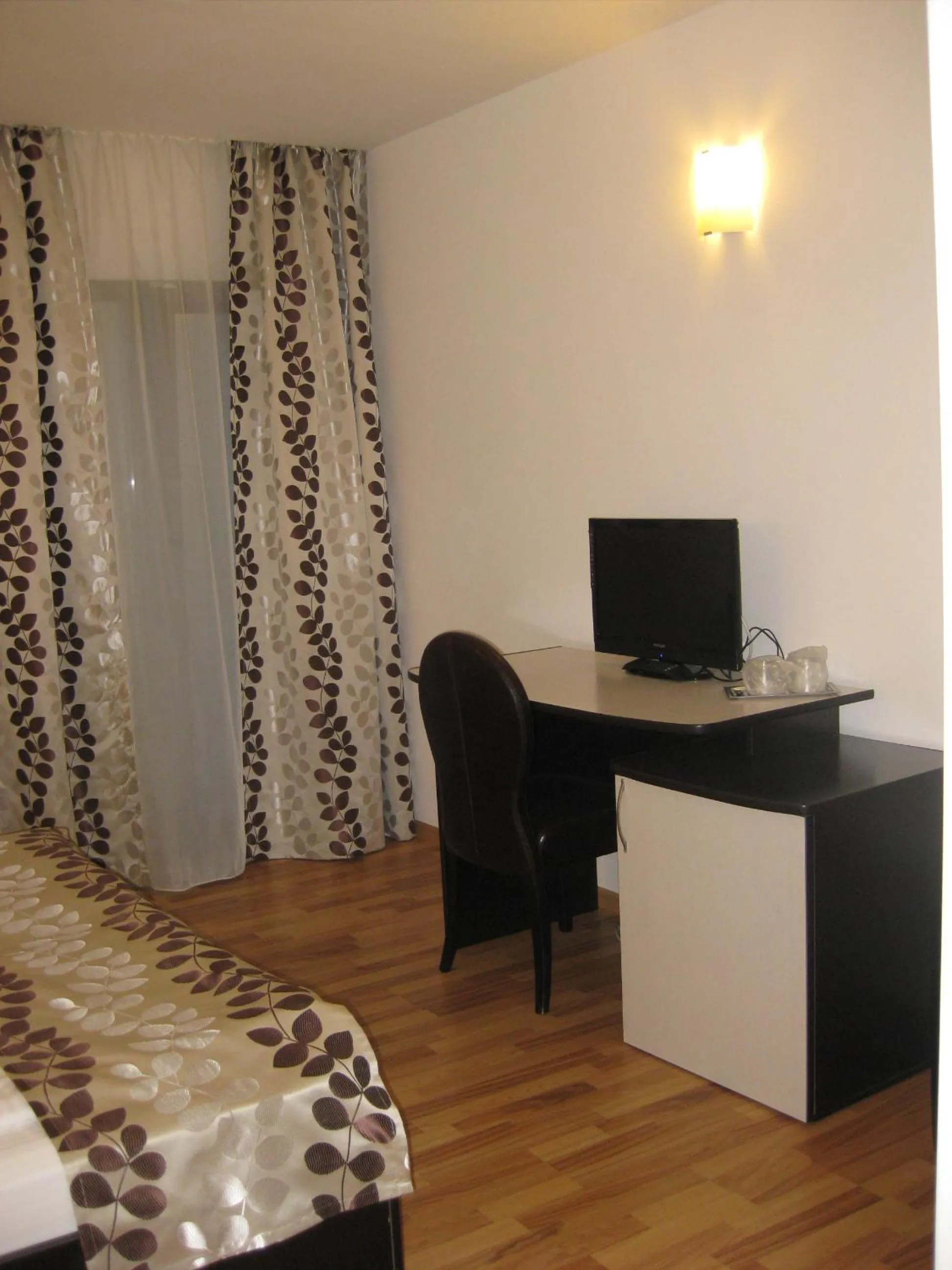 TV and multimedia, Bed in Hotel Anina