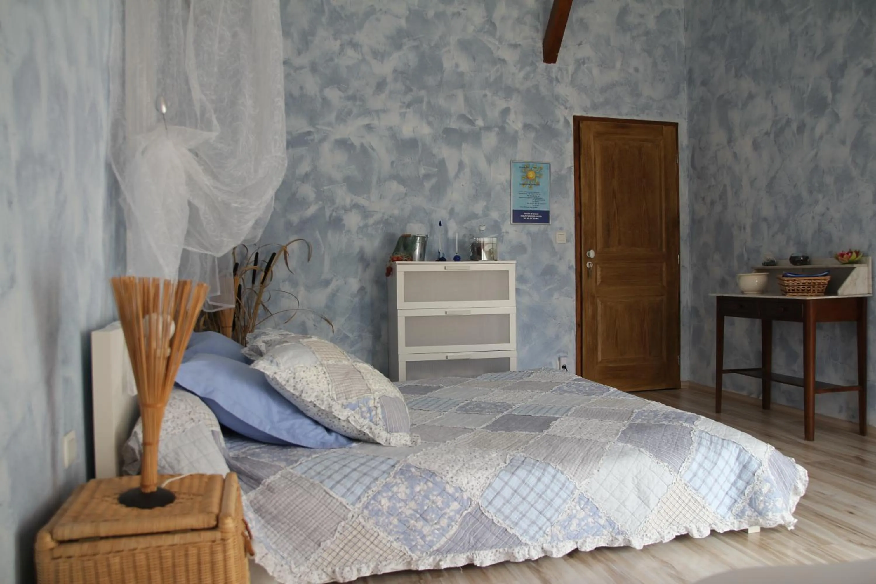 Bedroom, Bed in Chambre d'Hôtes Le Moulin d'Encor