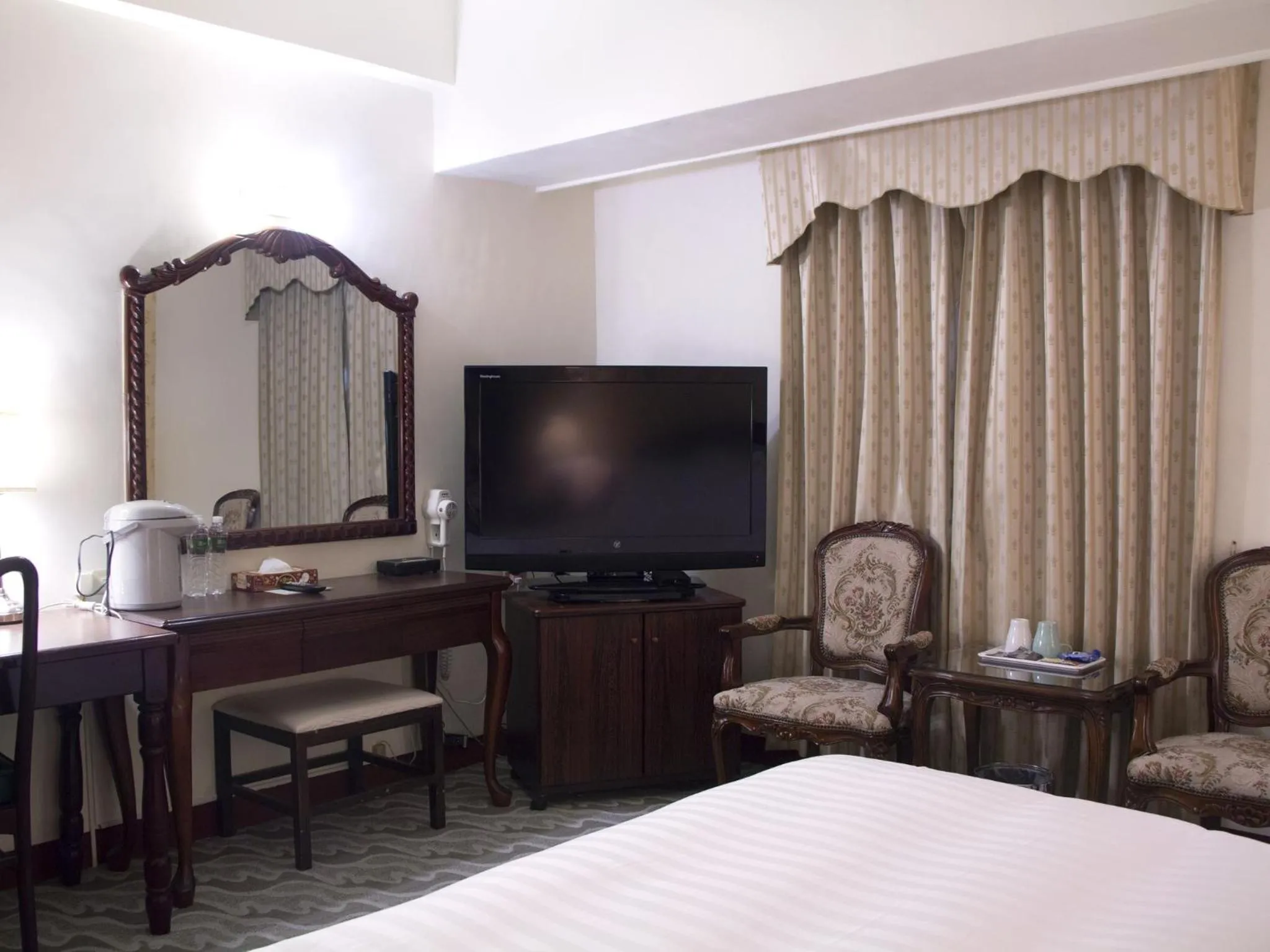 hair dresser in Hu House