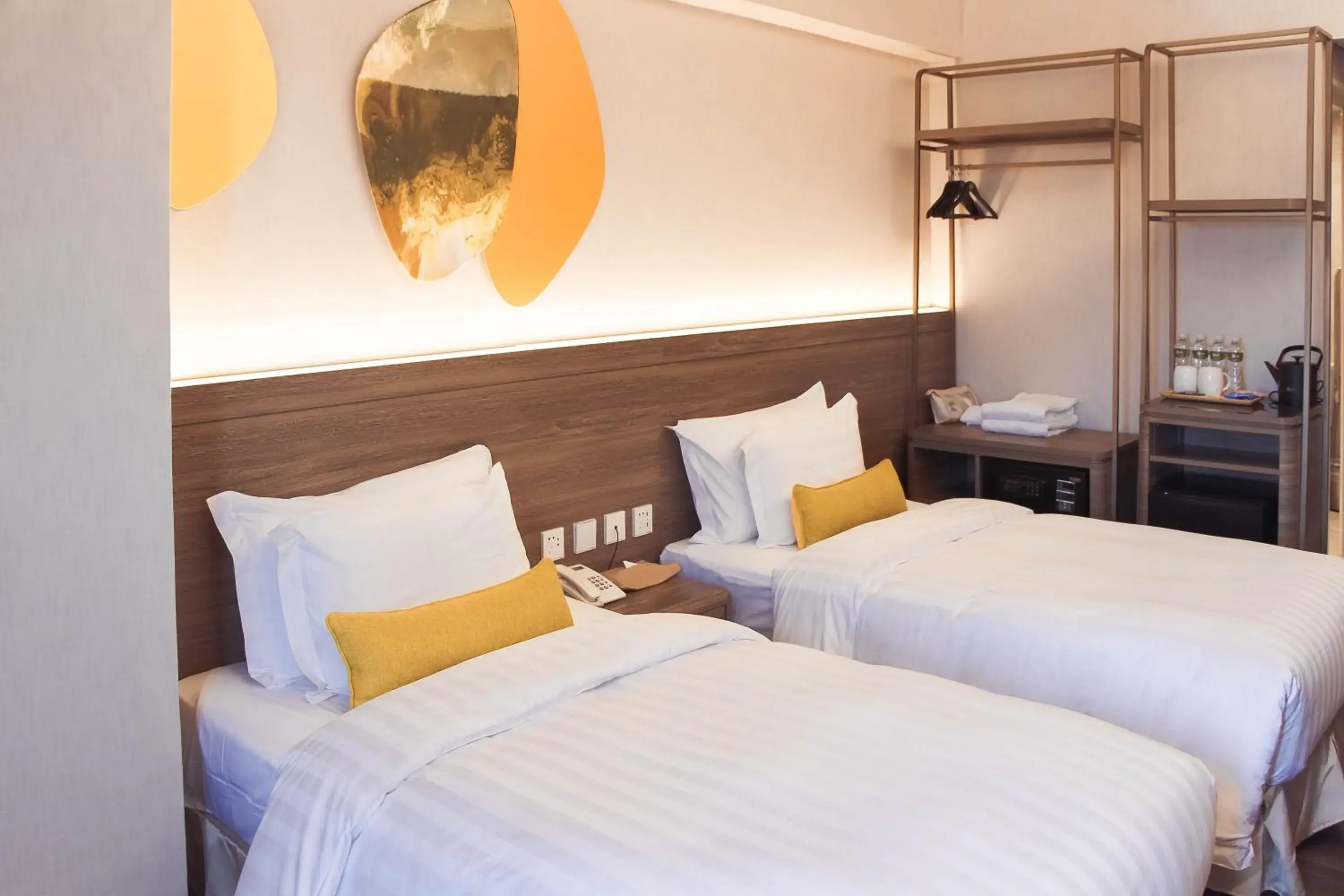 Twin Room - Disability Access in Hu House Twin Room - Disability Access in Hu House