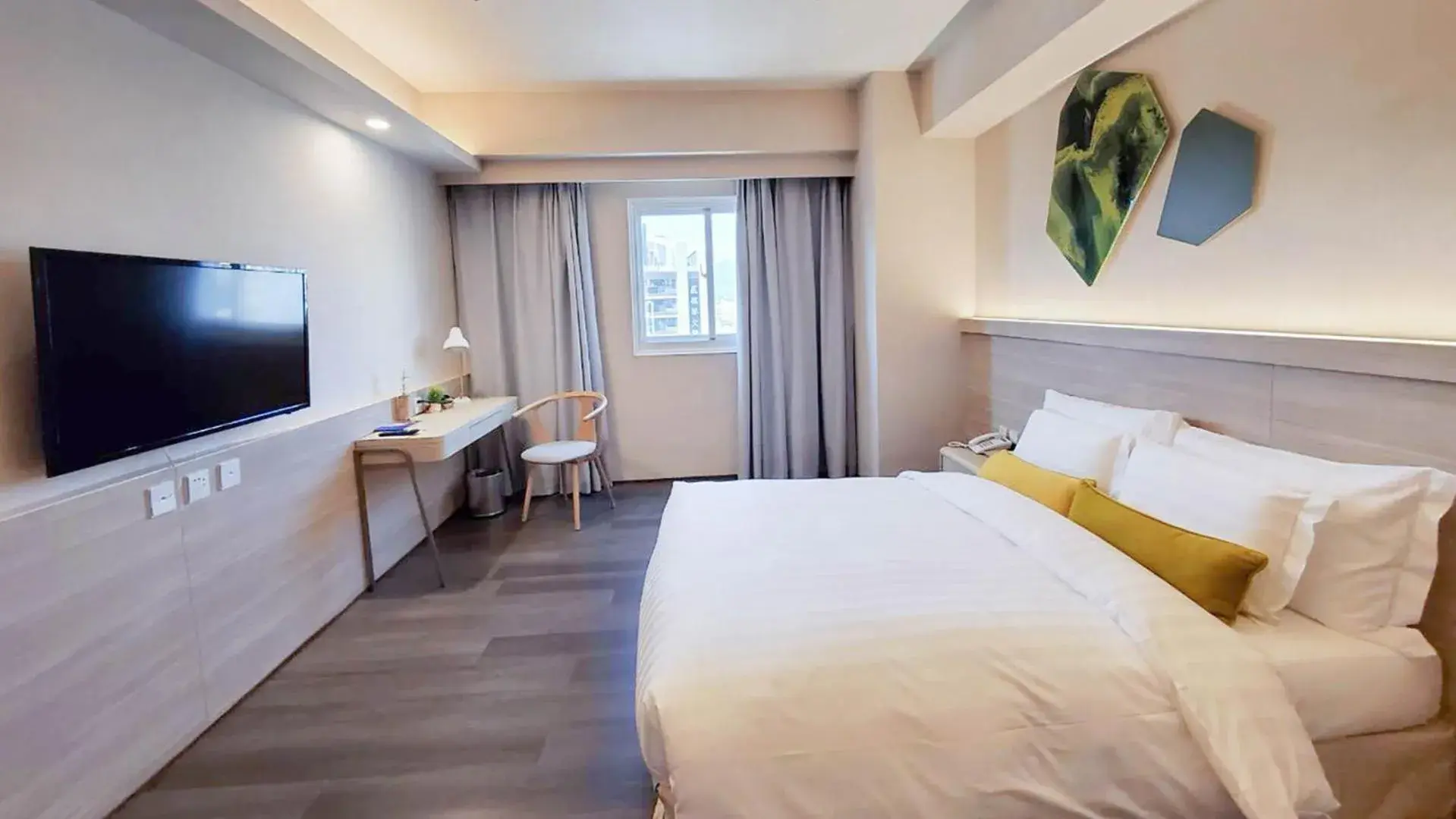 Double Room - Disability Access in Hu House Double Room - Disability Access in Hu House