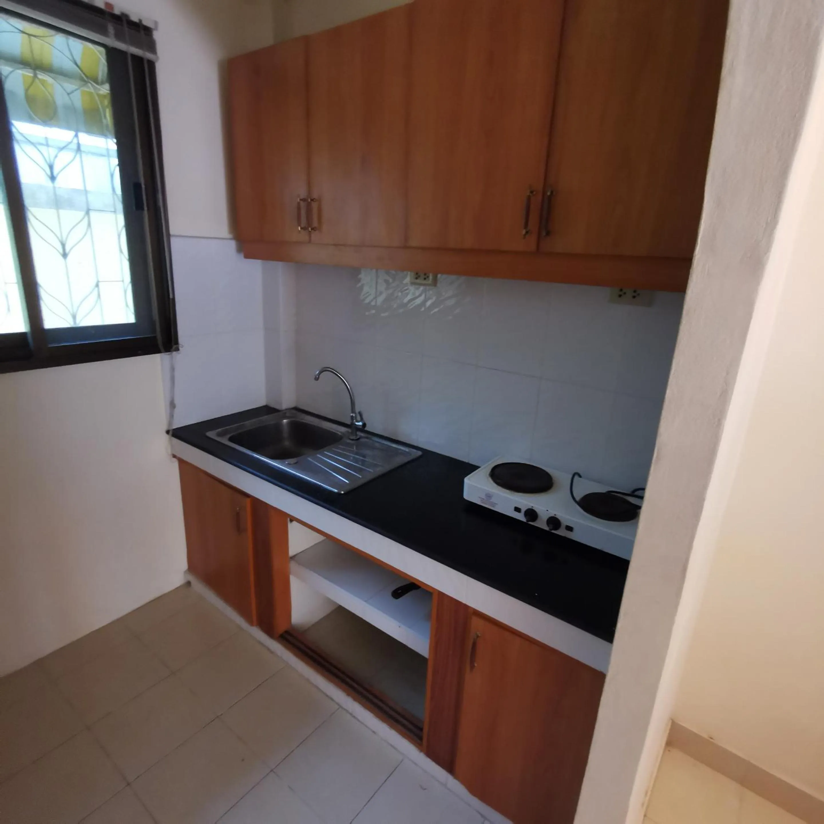 Kitchen or kitchenette in Happy Valley Pattaya