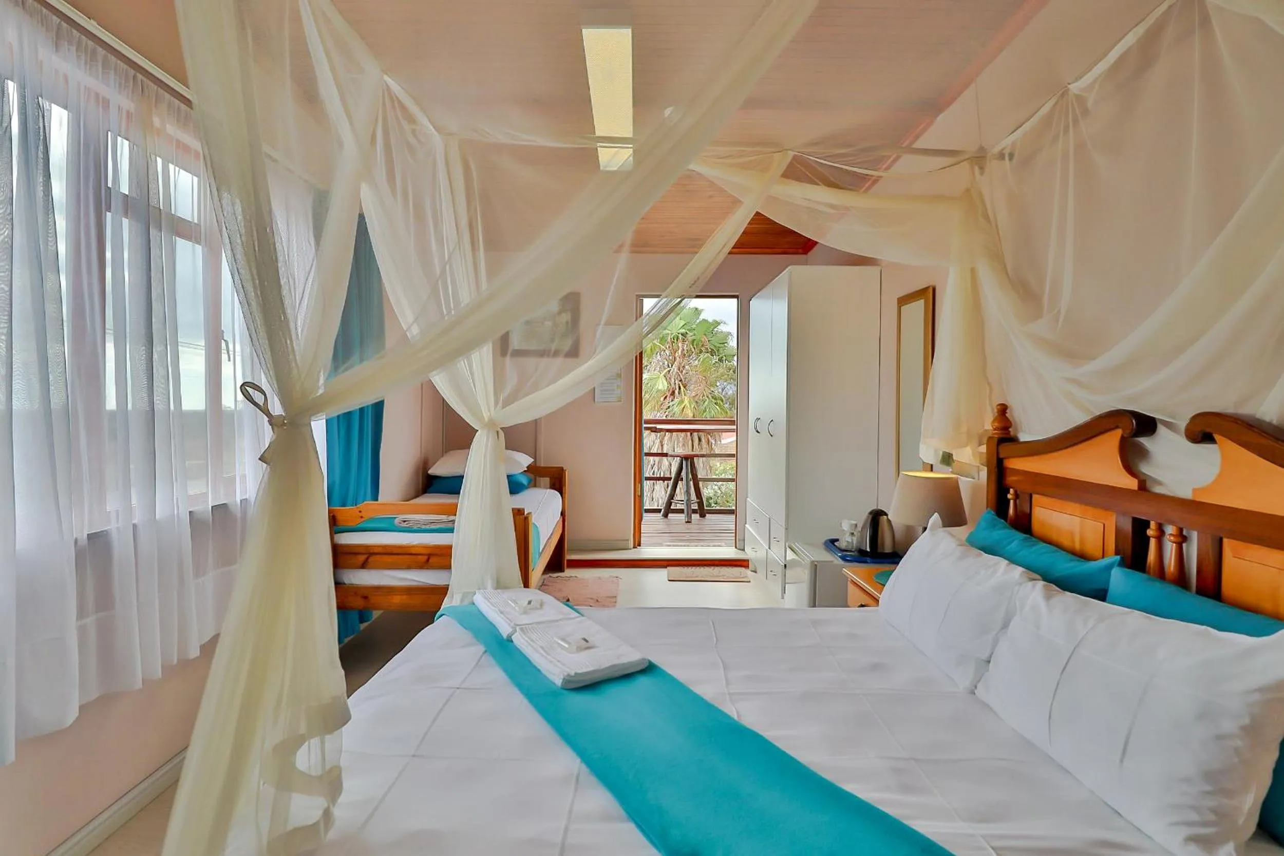 Bed in Fisherhaven Travellers Lodge