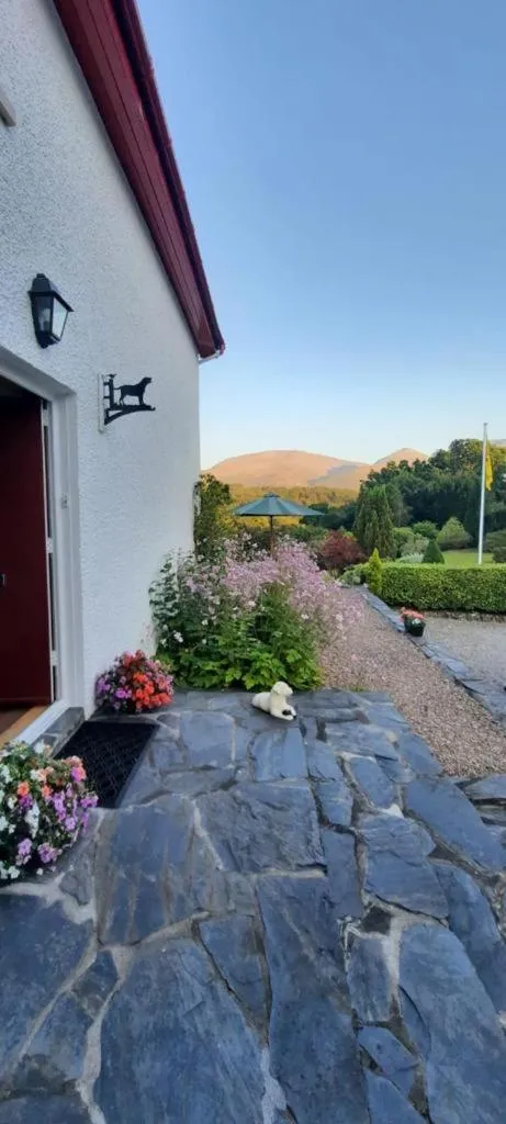 Facade/entrance in Torbeag House