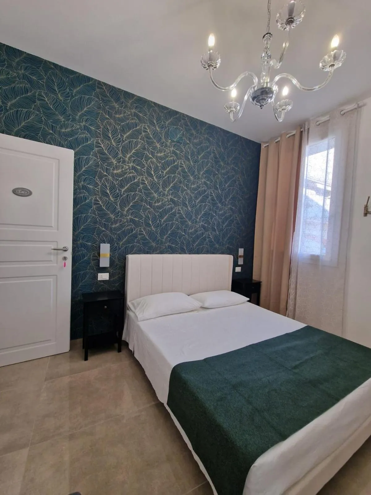 Bed in Antico Palazzo del Corso by Home Dardano