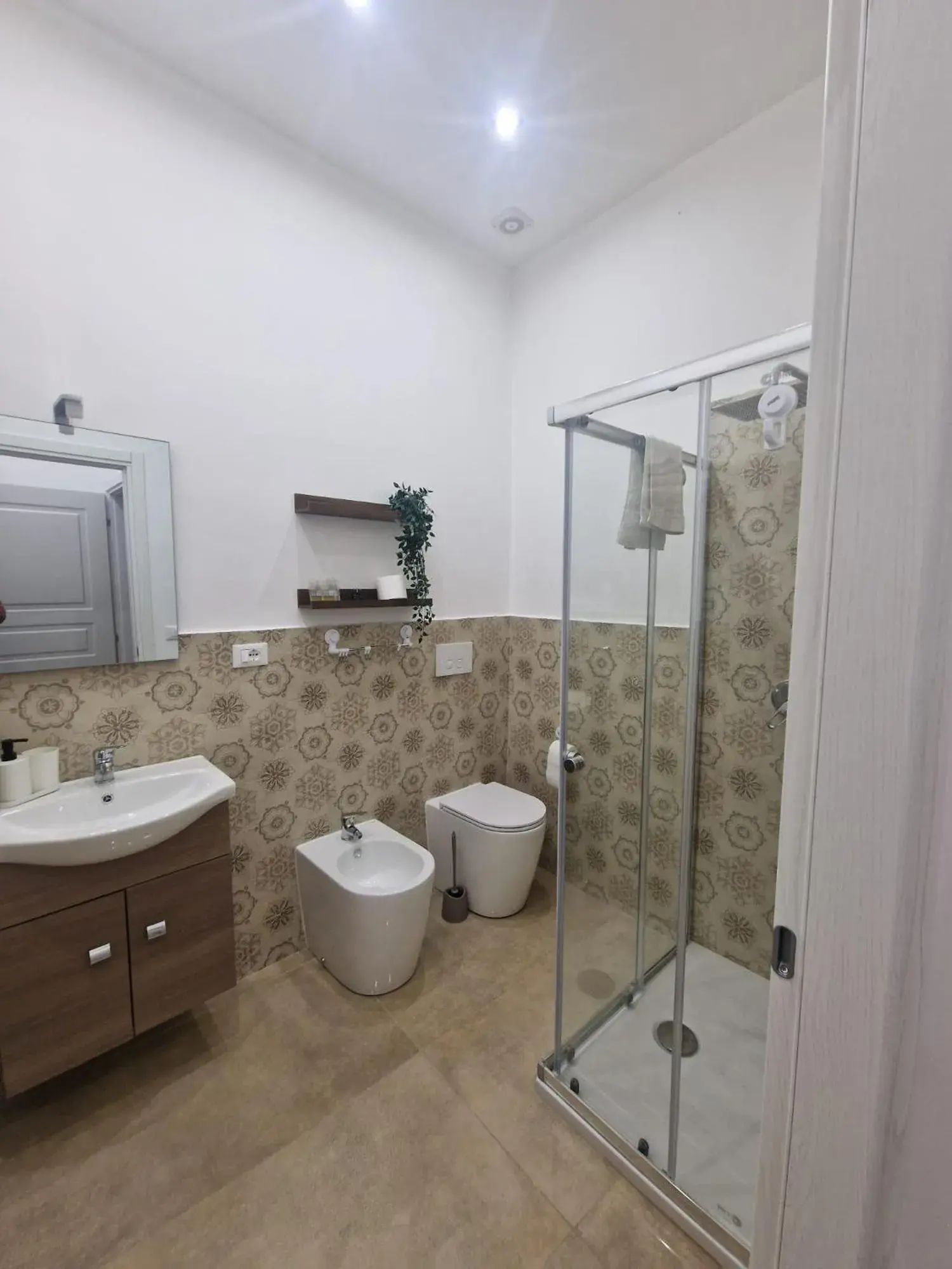 Comfort Triple Room in Antico Palazzo del Corso by Home Dardano Comfort Triple Room in Antico Palazzo del Corso by Home Dardano