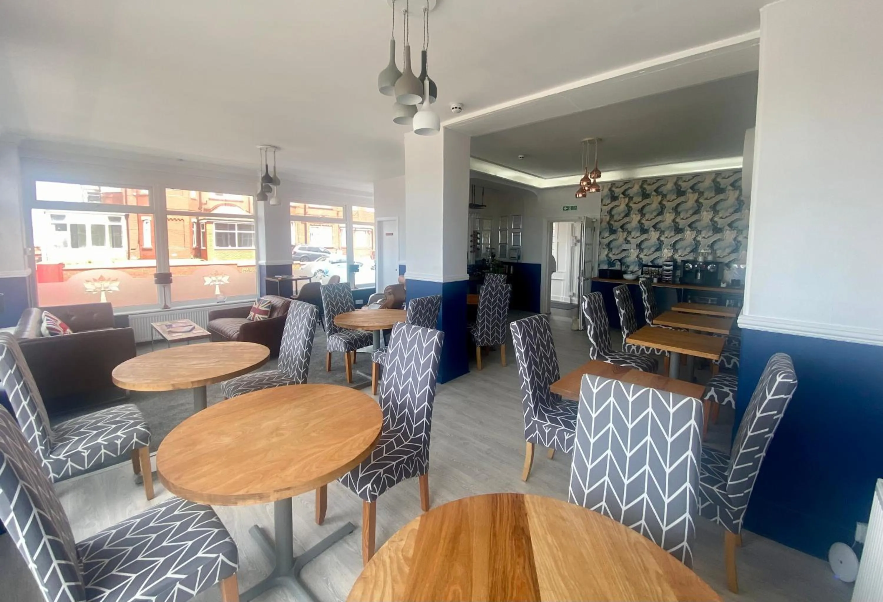 Restaurant/places to eat in The Fossil Tree Hotel