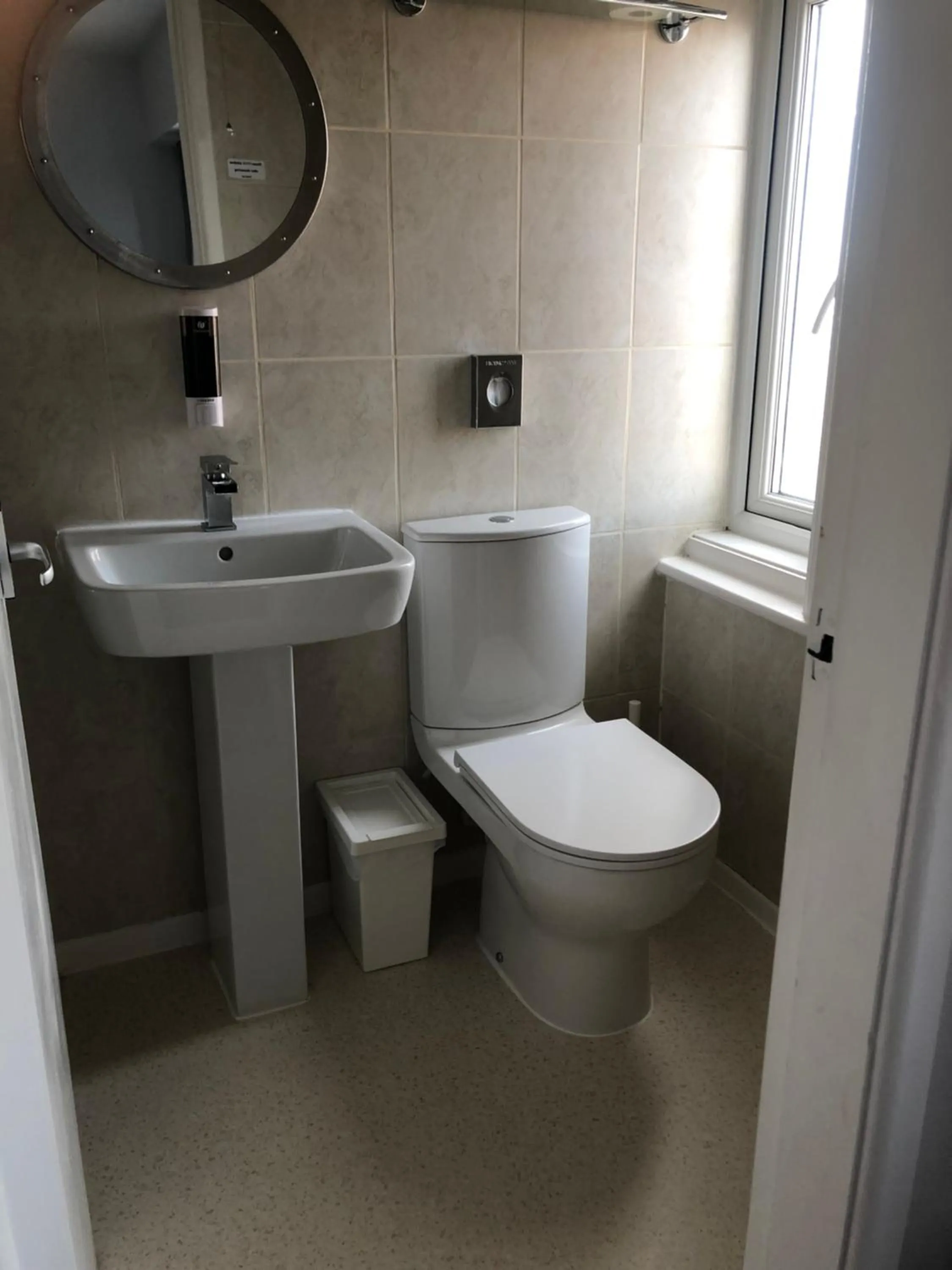 Bathroom in The Fossil Tree Hotel