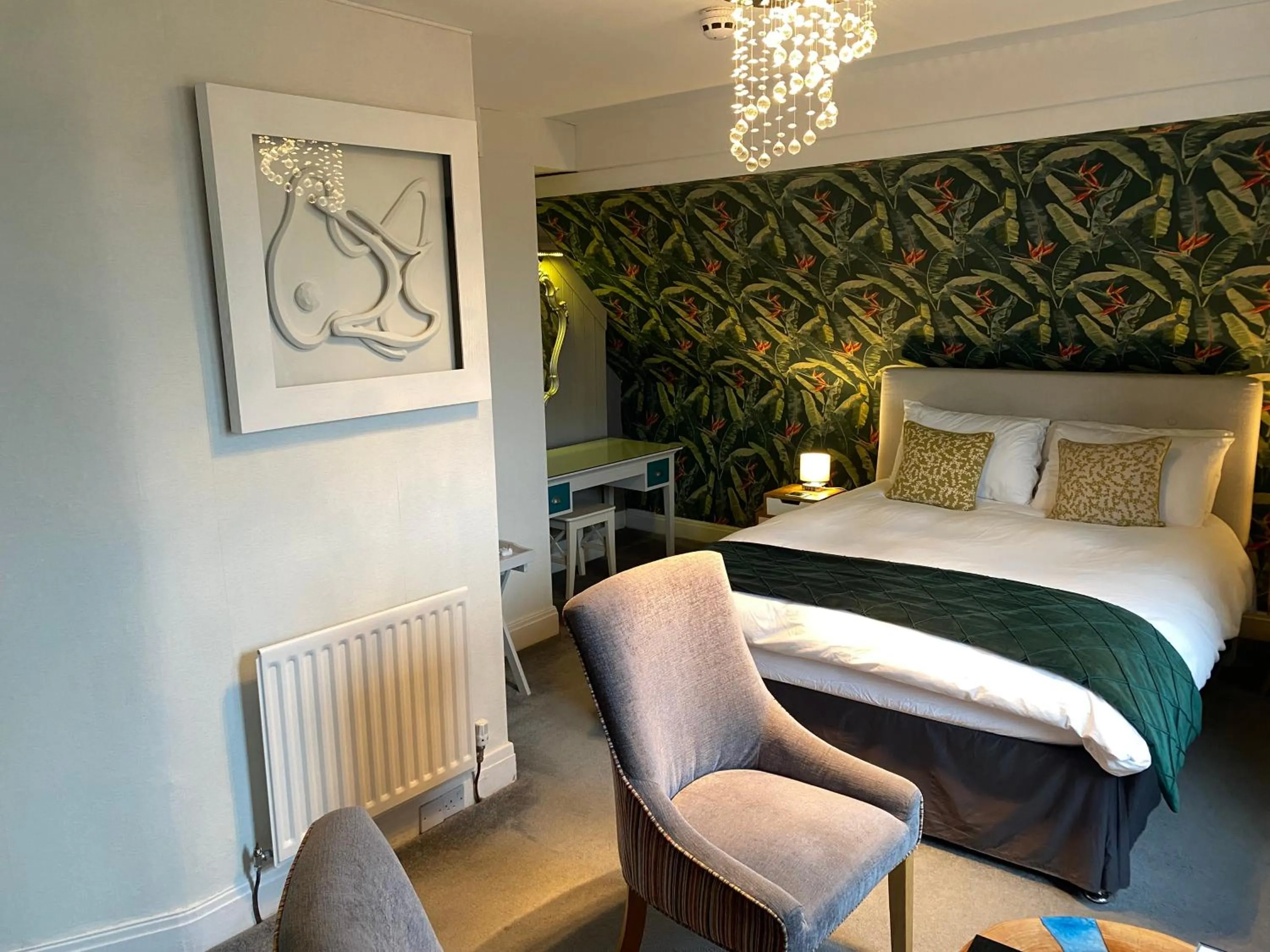 Bedroom, Bed in The Fossil Tree Hotel