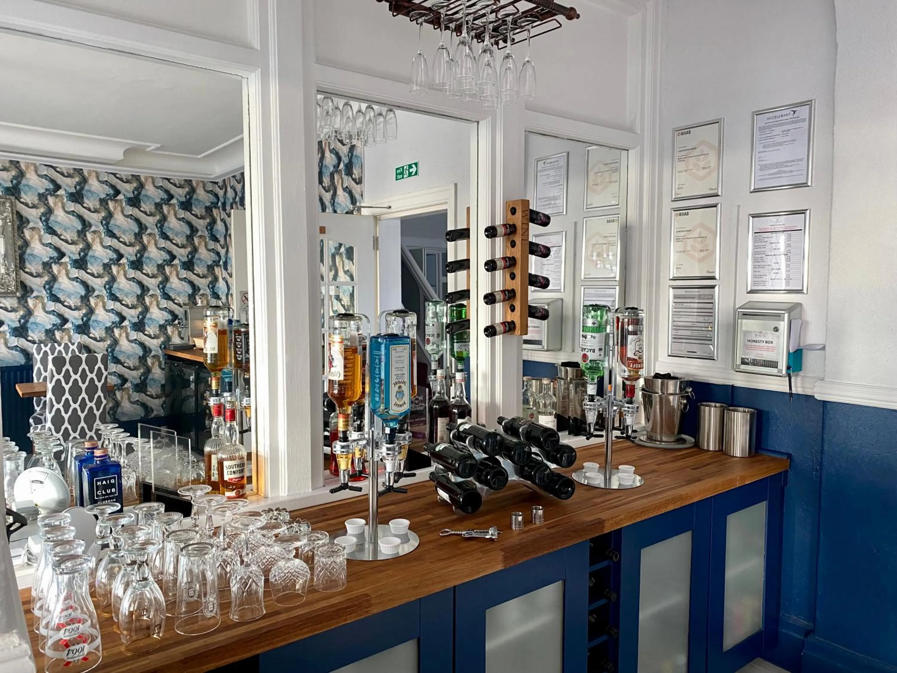 Restaurant/places to eat in The Fossil Tree Hotel